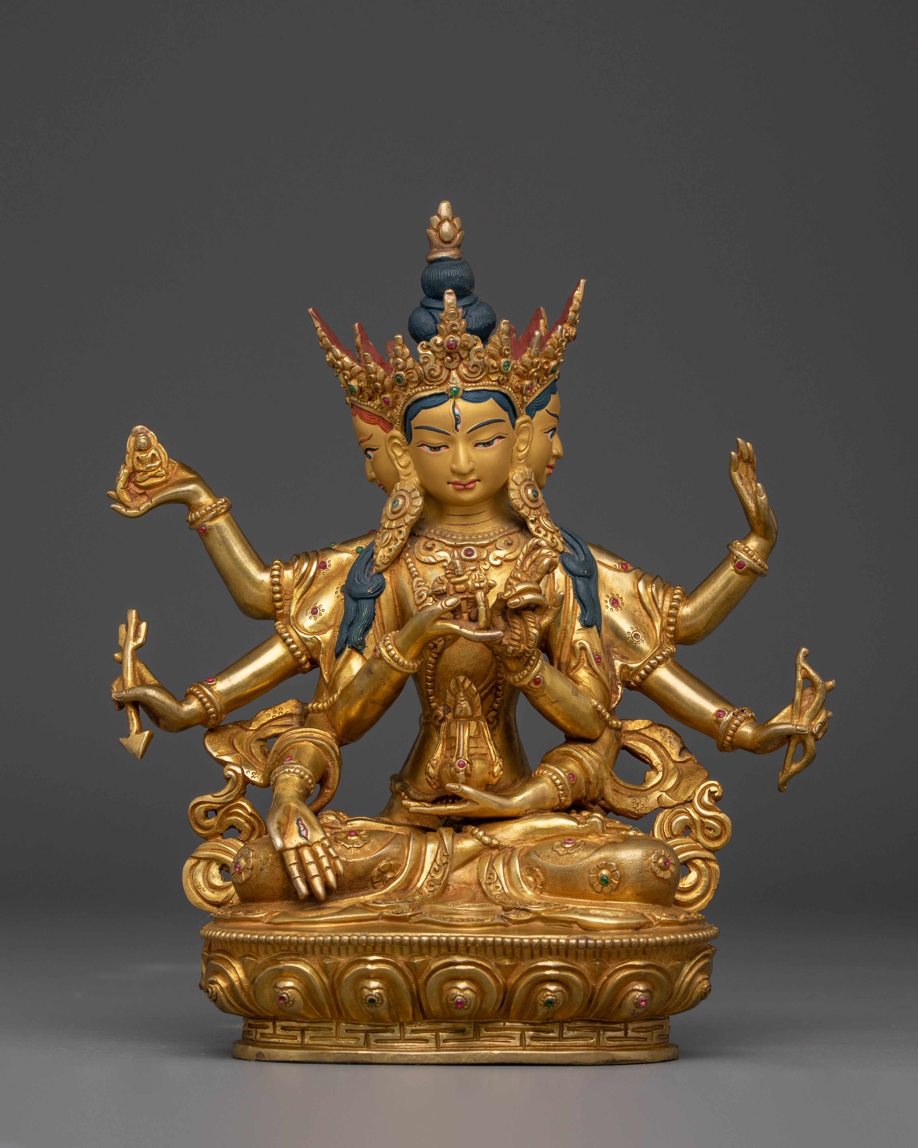 buddhist-statue-of-namgyalma-for-meditation