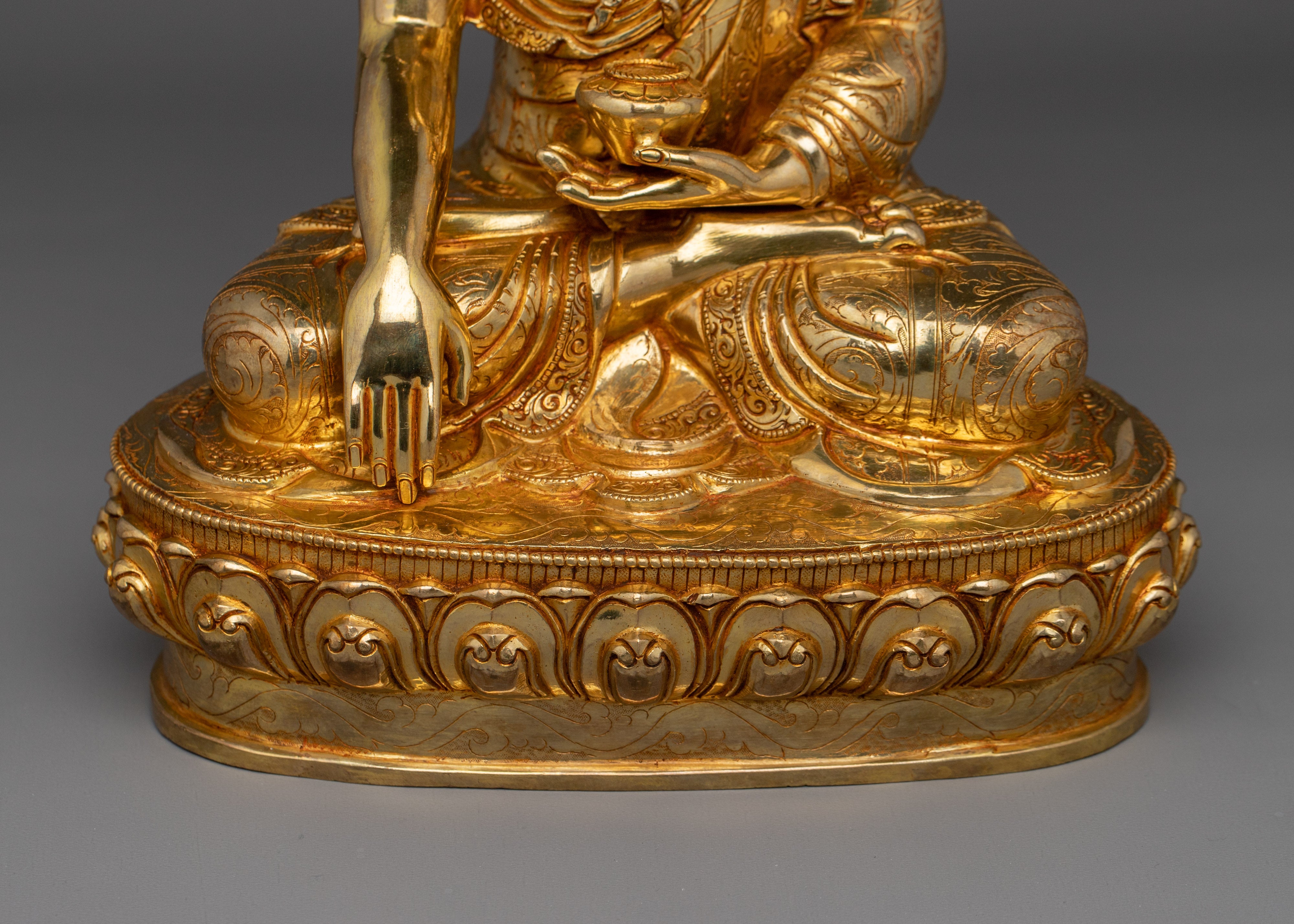 Dharma Guru Shakyamuni Buddha | Gautama Buddha - The Enlightened One