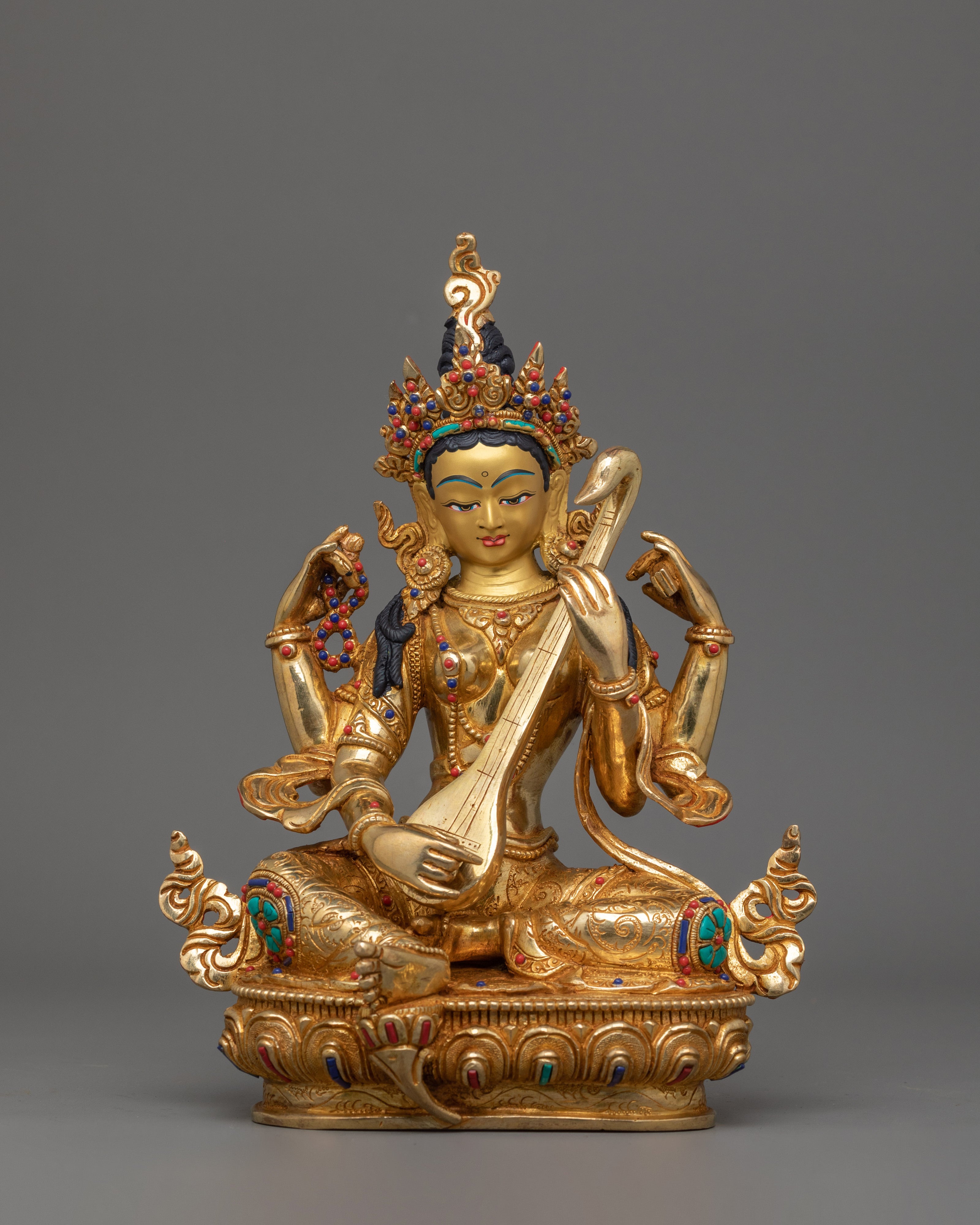 traditional-statue-of-saraswoti