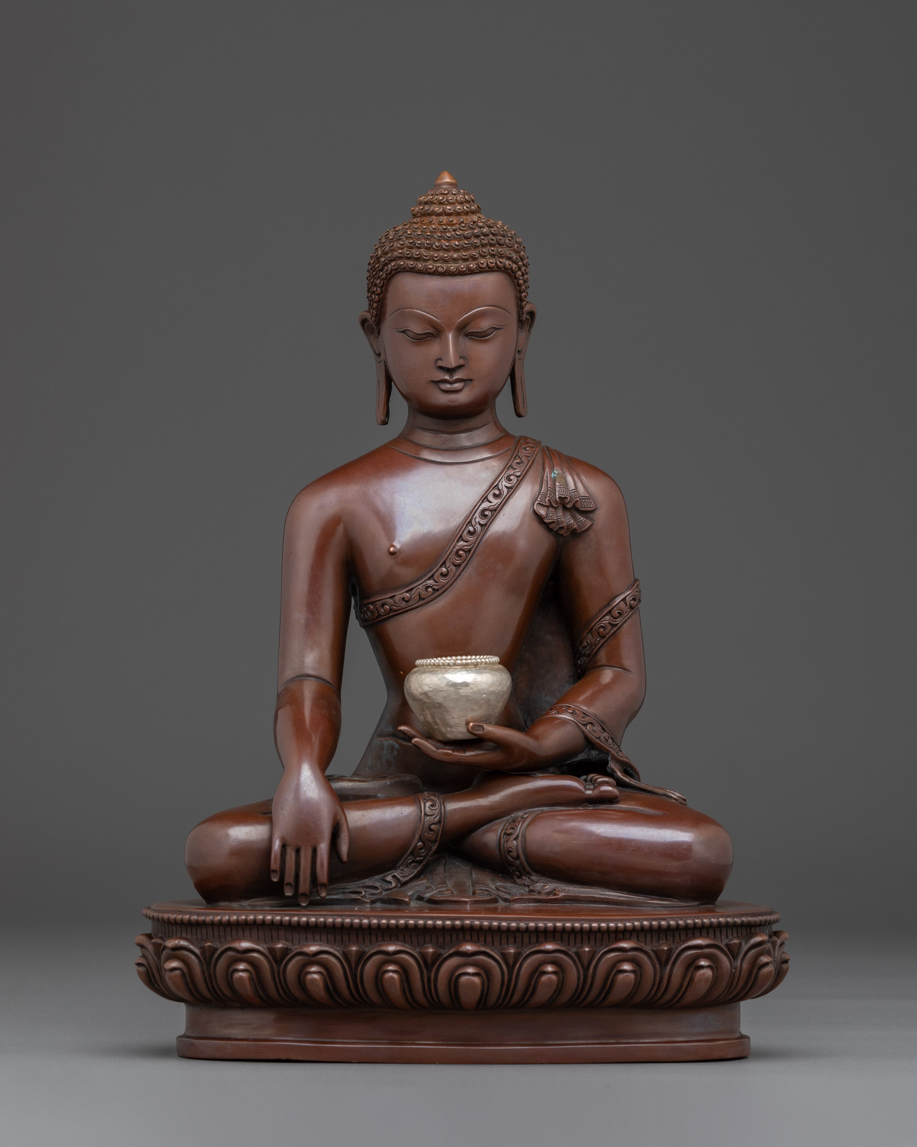 Shakyamuni Buddha statue in Copper