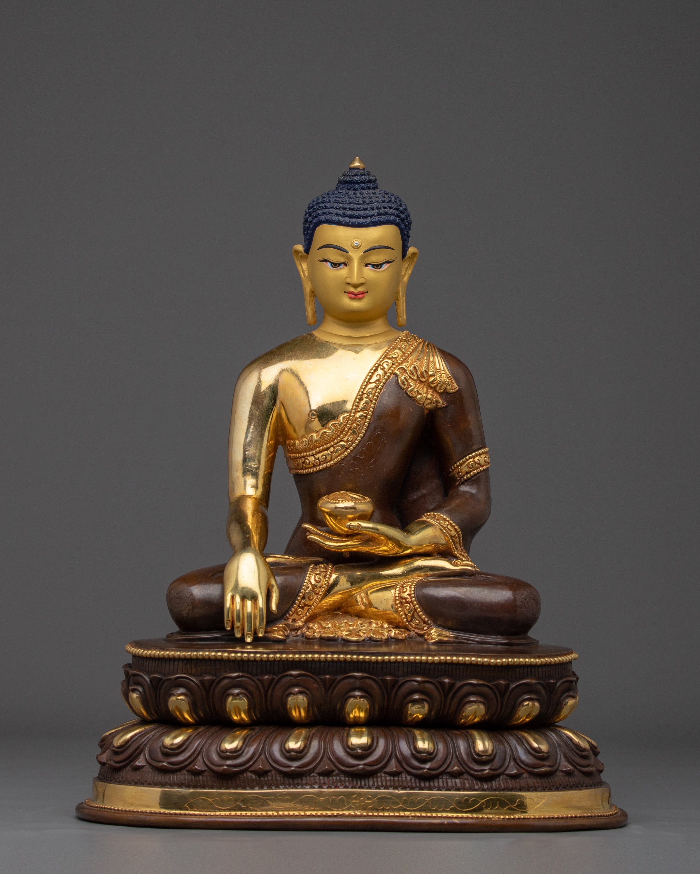 Shakyamuni Buddha Statue 24K Gold Gilded