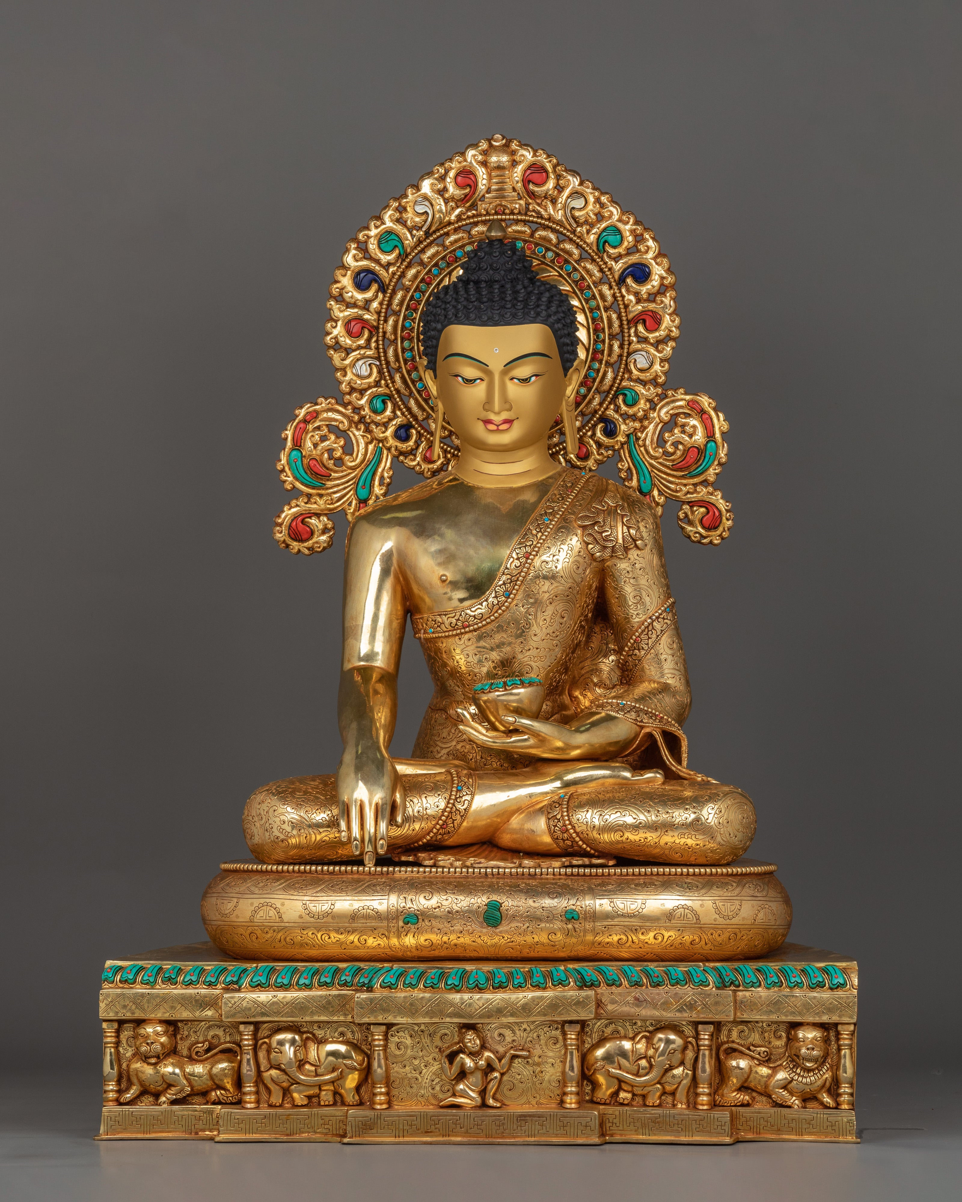 traditional-handcrafted-sculpture-of-shakyamuni-buddha