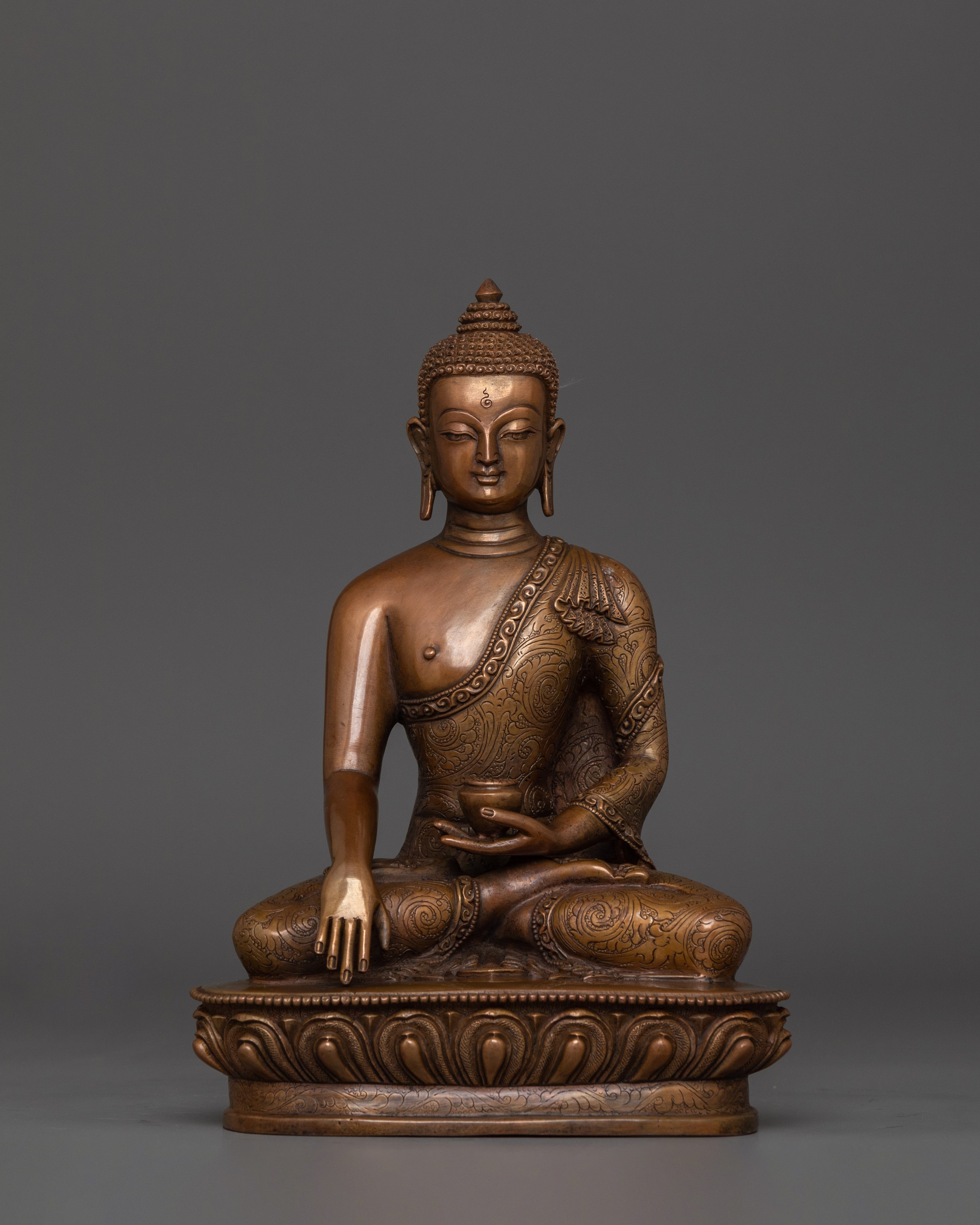 traditional-handmade-sculpture-of-shakyamuni