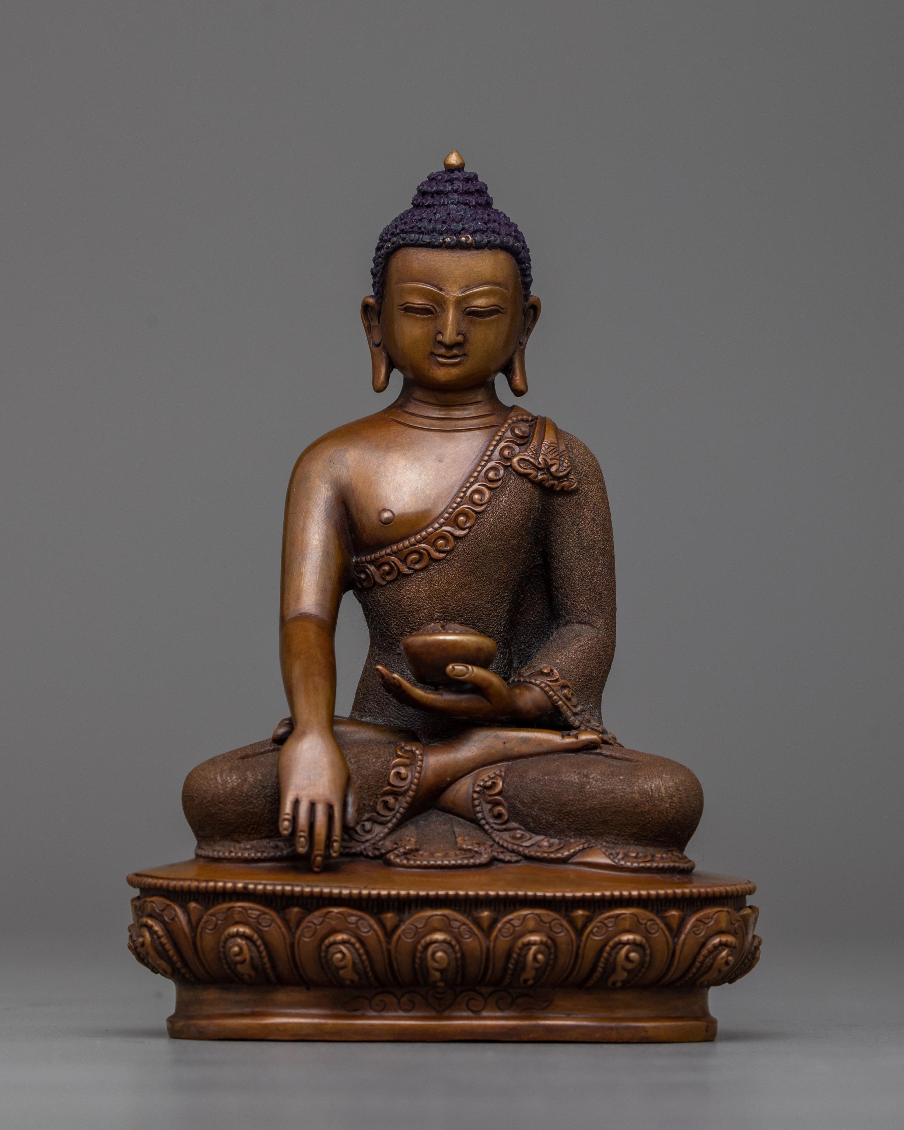 seated shakyamuni buddha