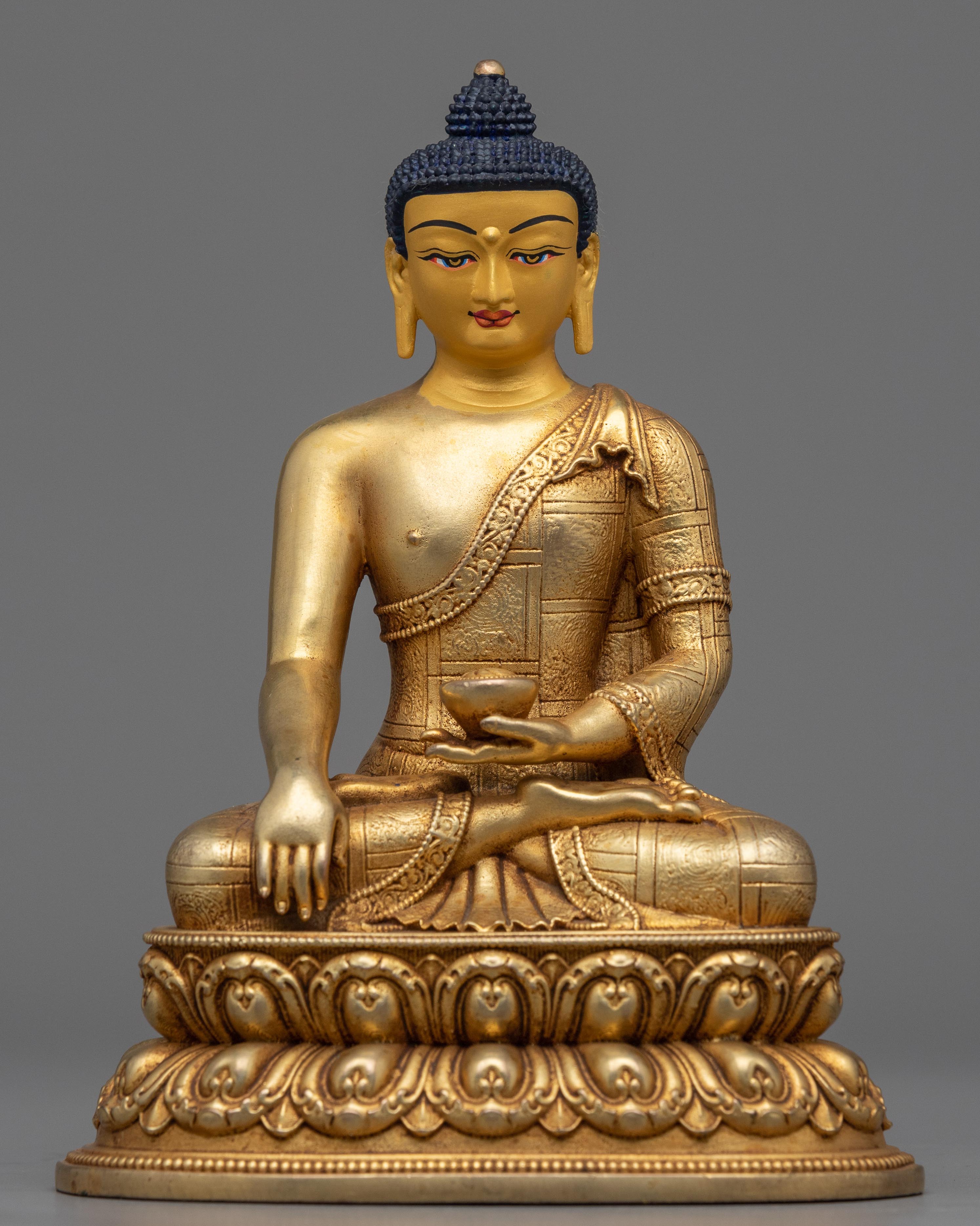 golden buddha statue