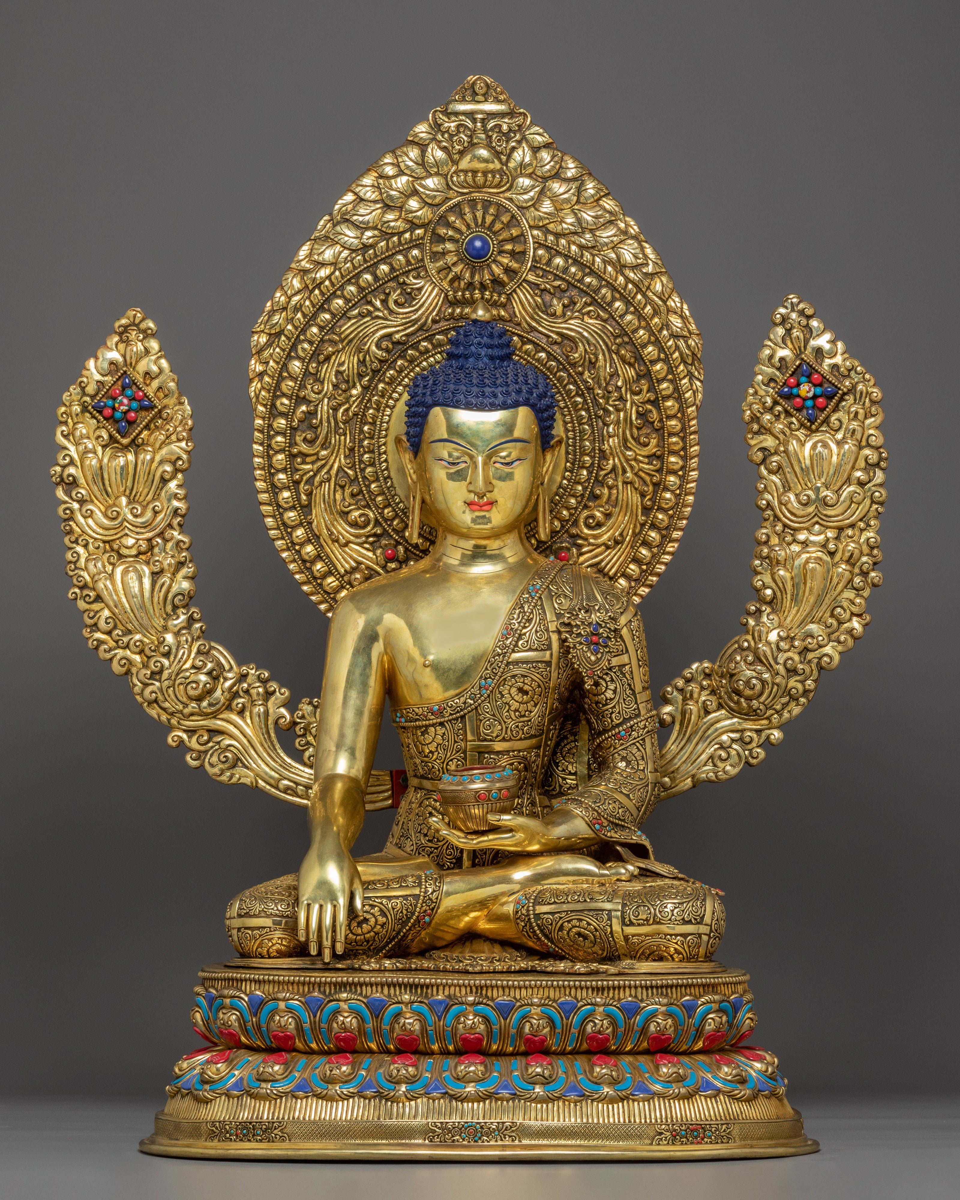 Shakyamuni Buddha Statue: The Divine Dharma Teacher