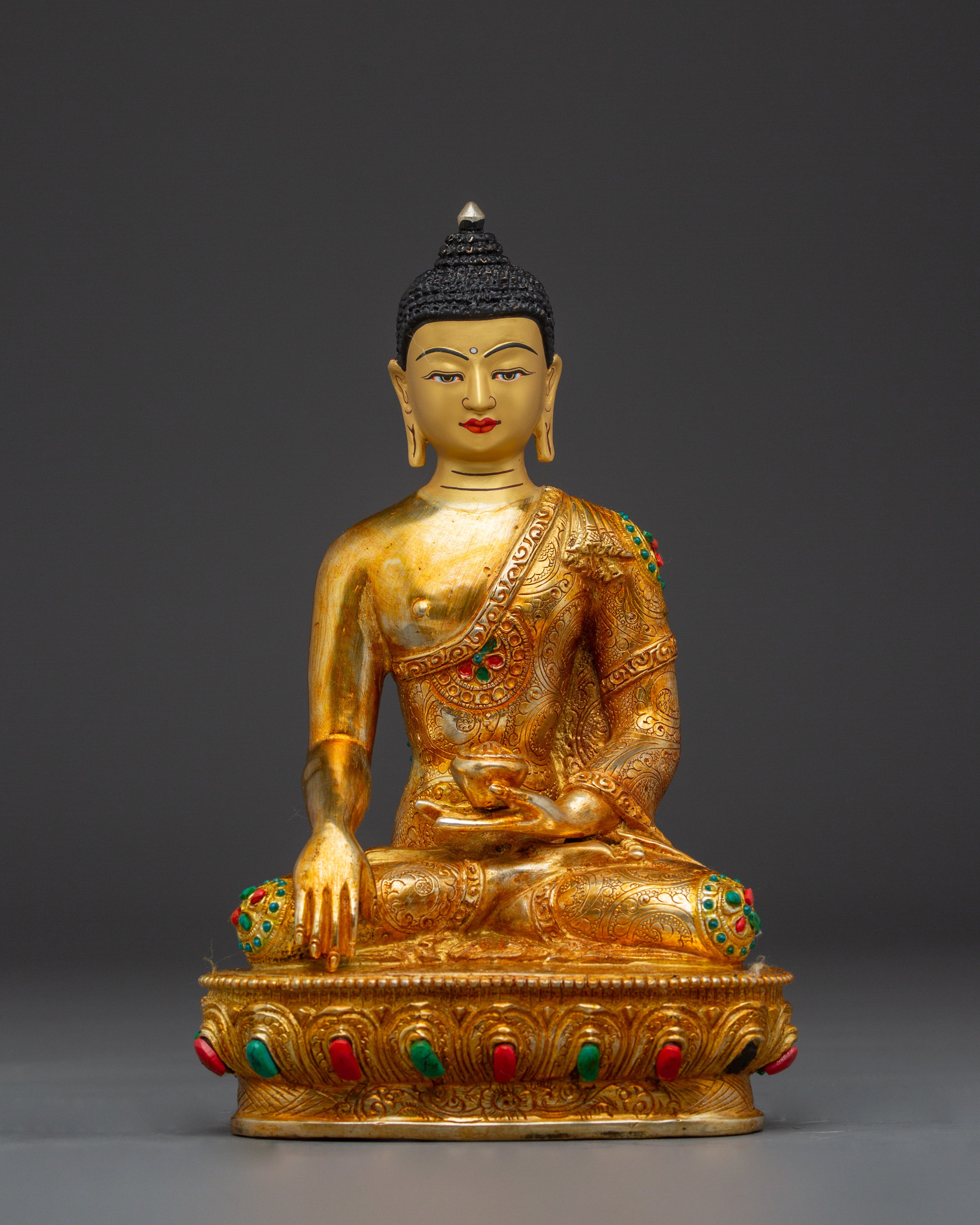 peace-symbol-shakyamuni-buddha-statue