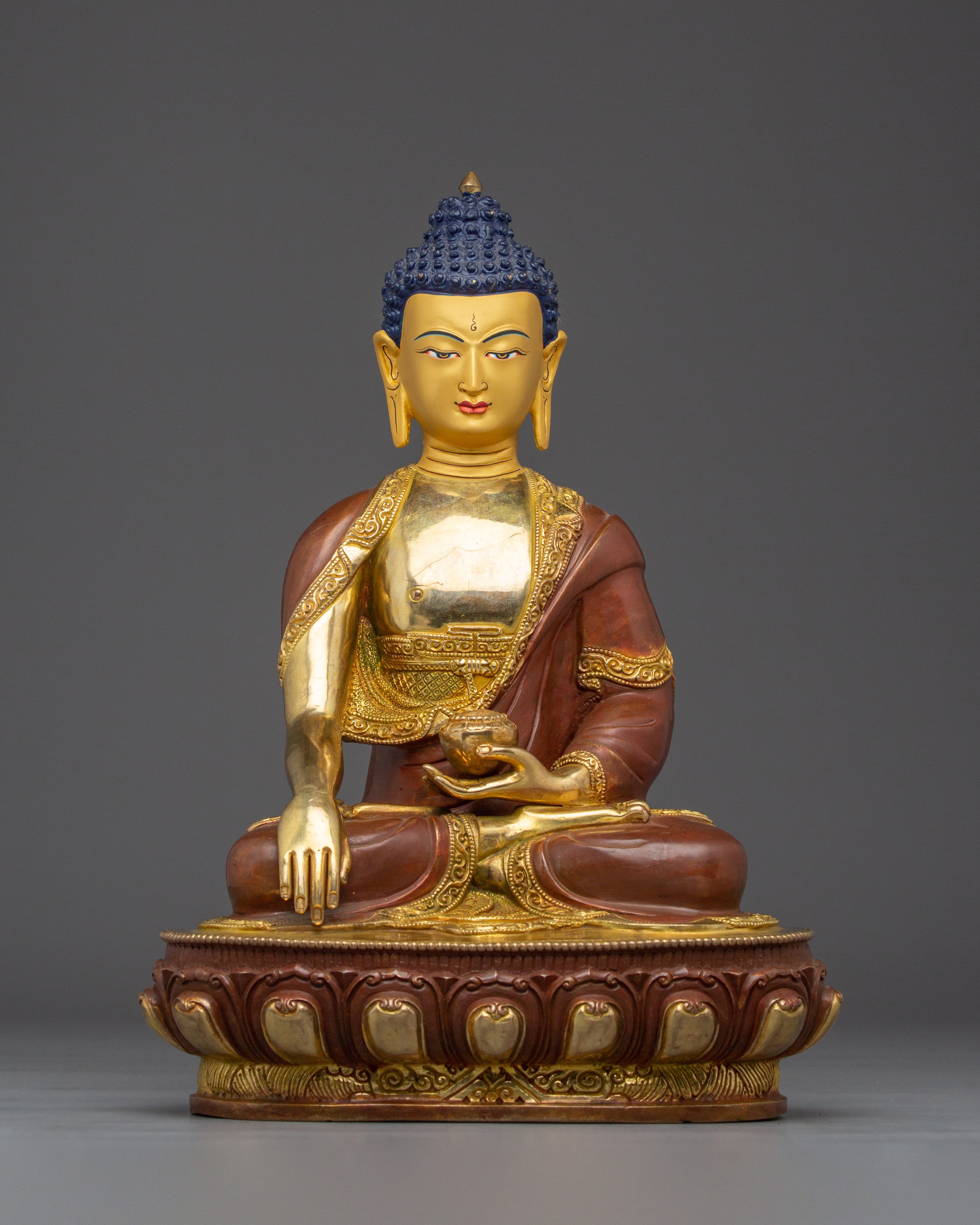 Shakyamuni Buddha Gold Gilded Statue