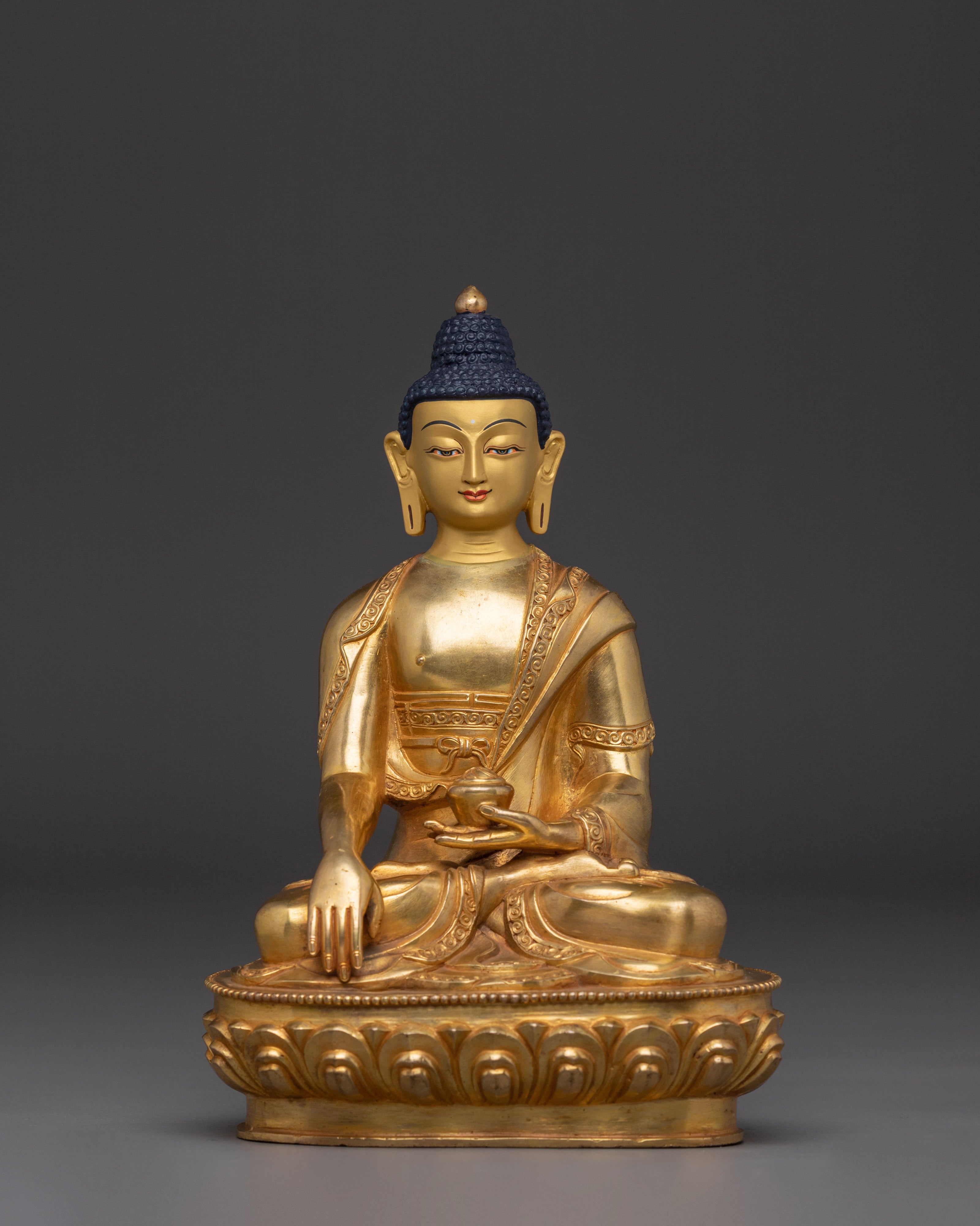 peace-symbol-gautama-buddha-statue