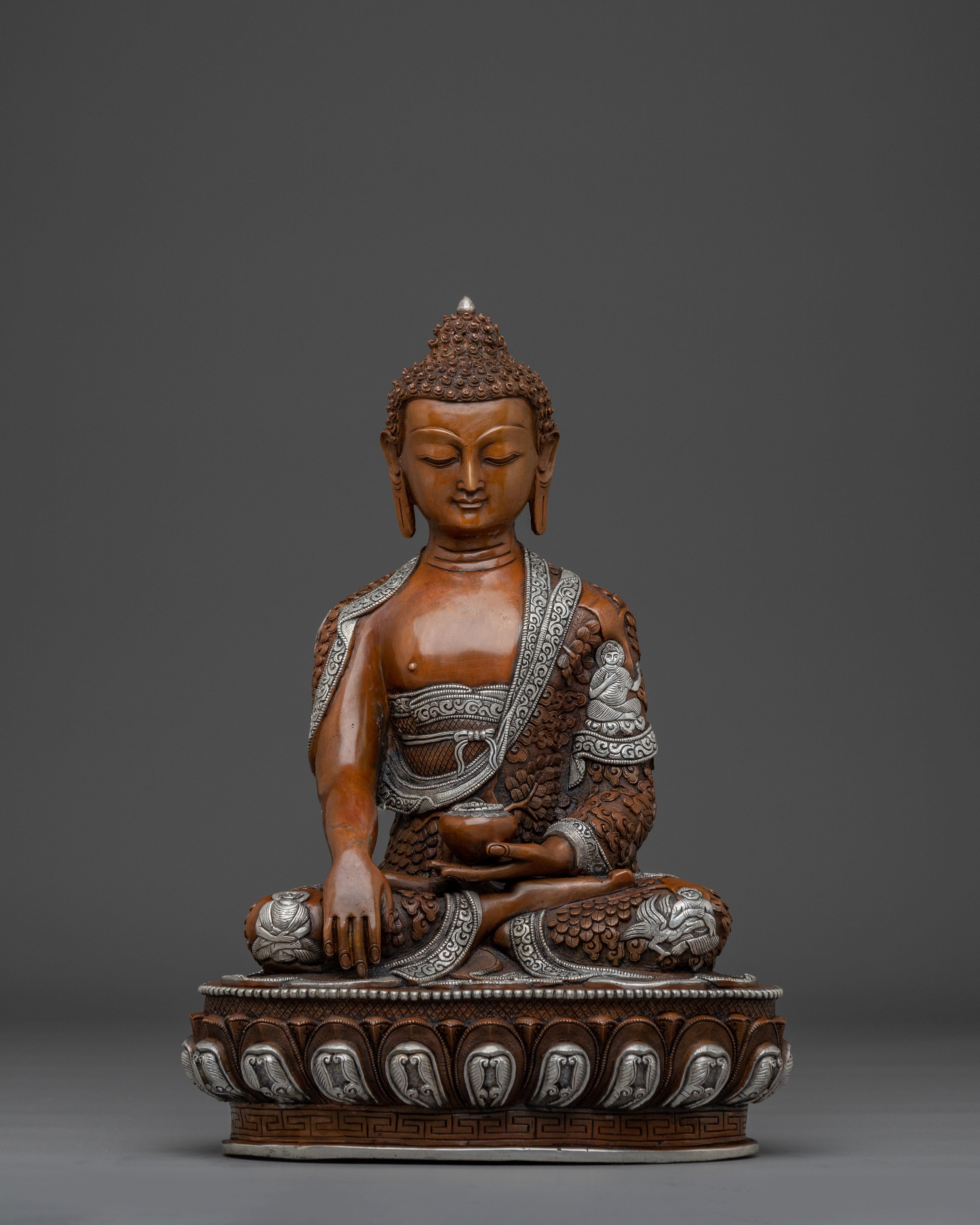 oxidized-shakyamuni-buddha-spiritual-decor
