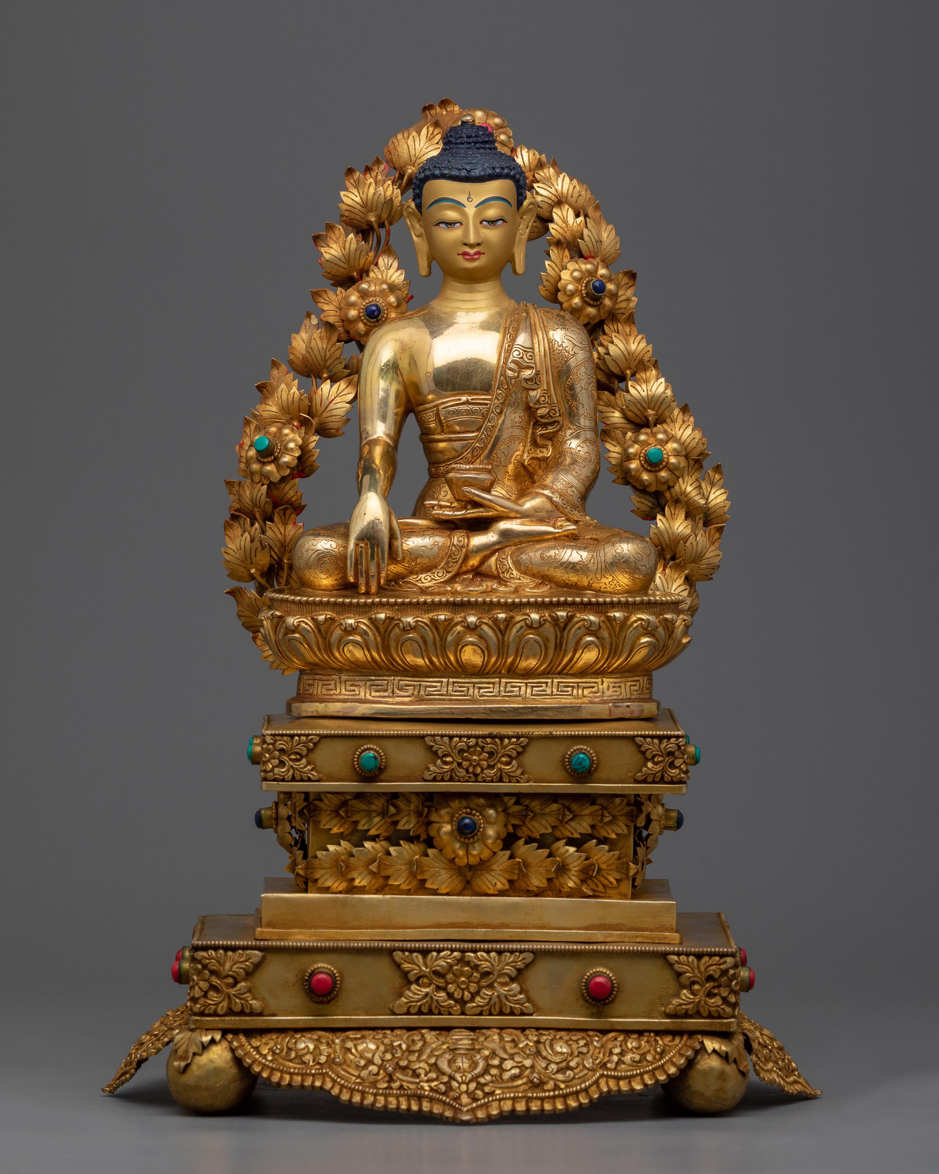 shakyamuni-buddha-on-throne