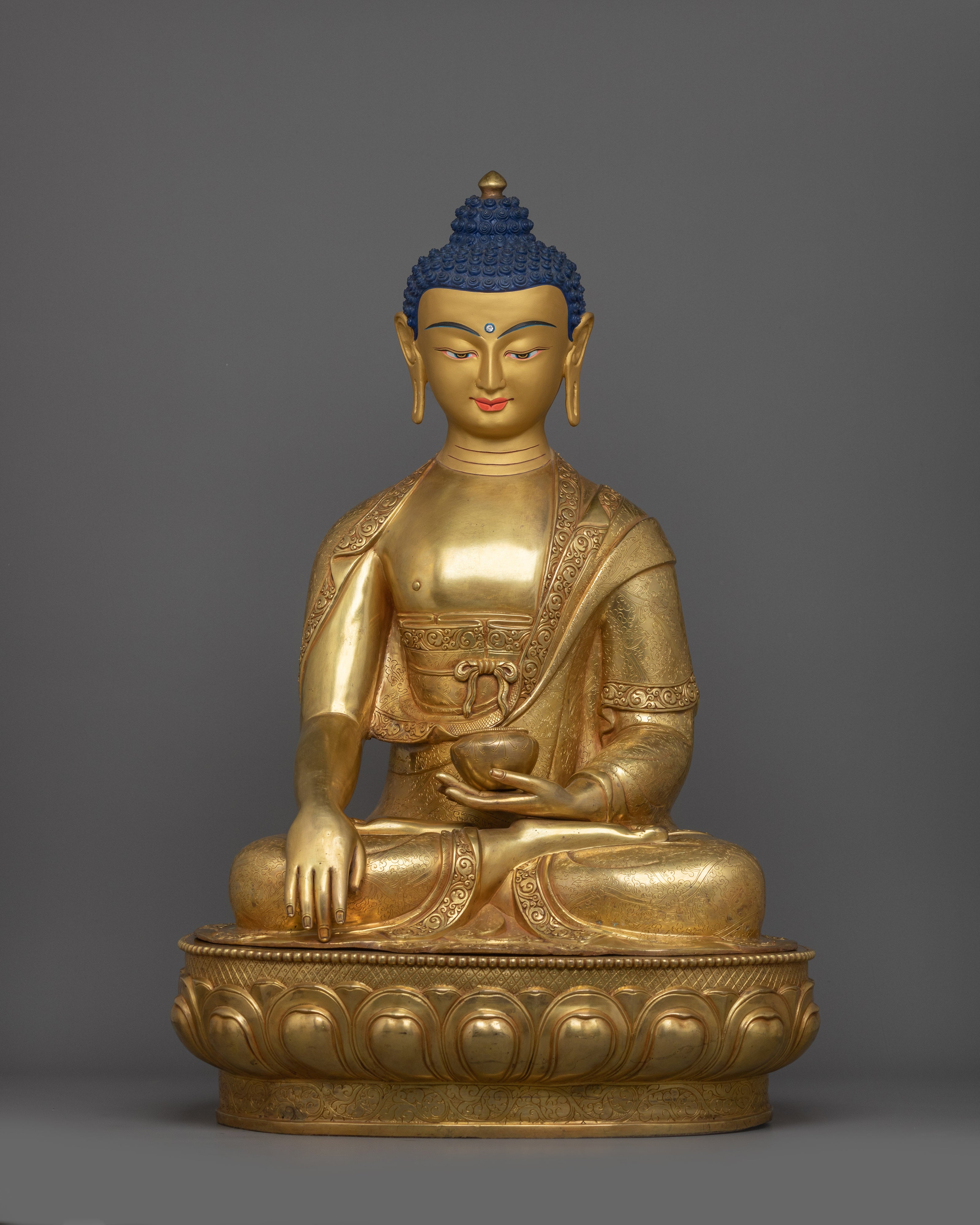 statue-of-lord-shakyamuni-buddha