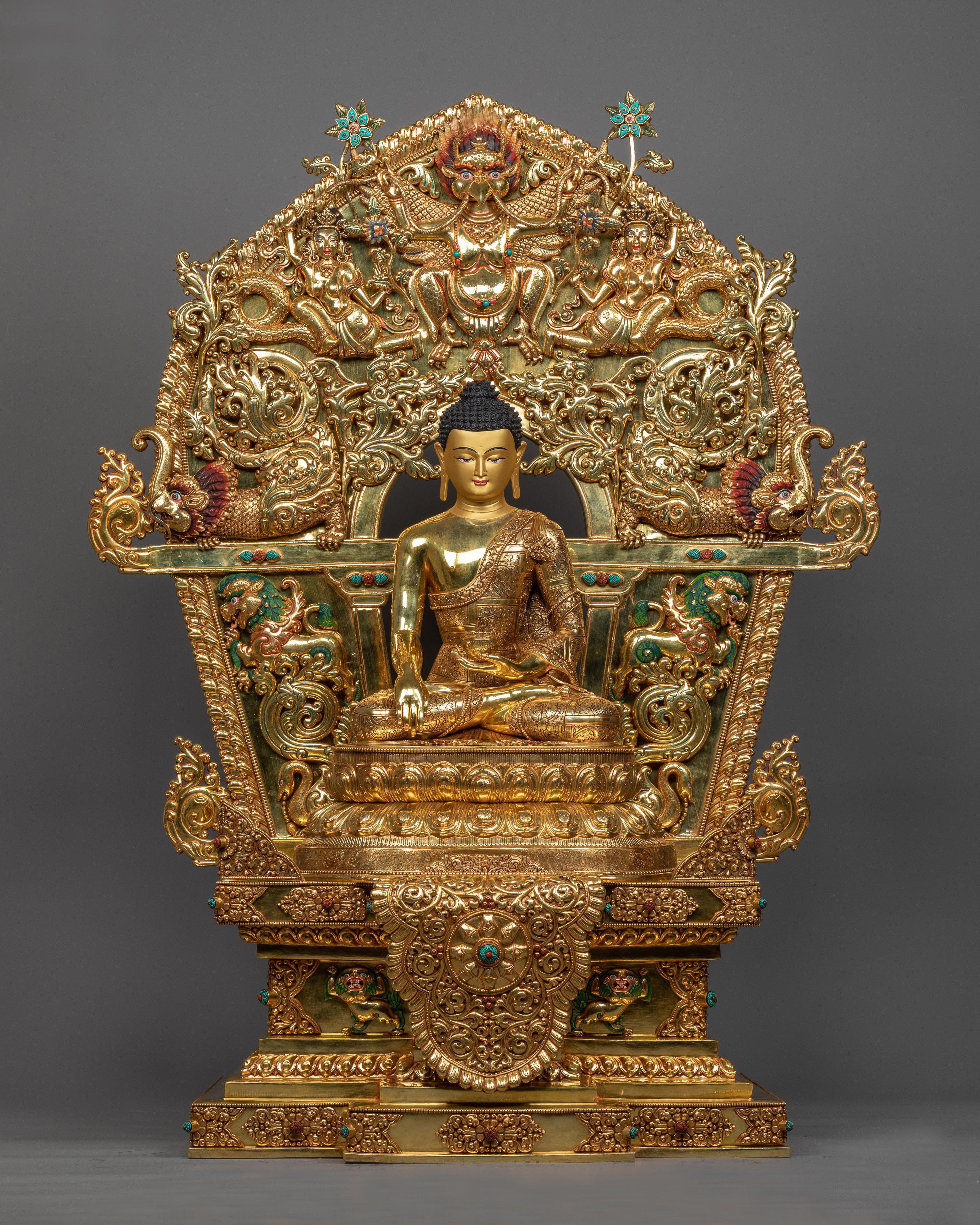 shakyamuni-buddha statue-on-grand-throne