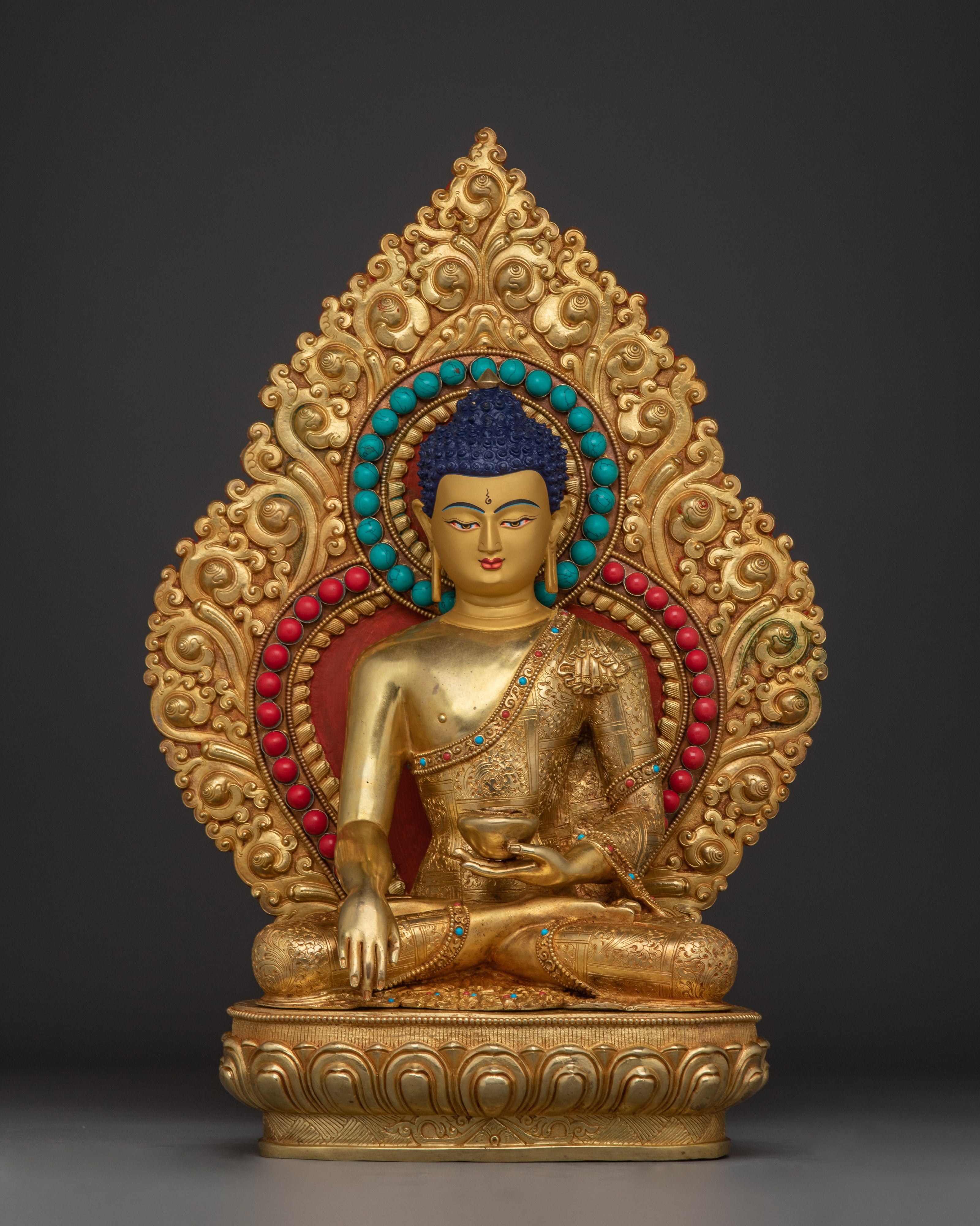 enlightened-shakyamuni-buddha-figurine