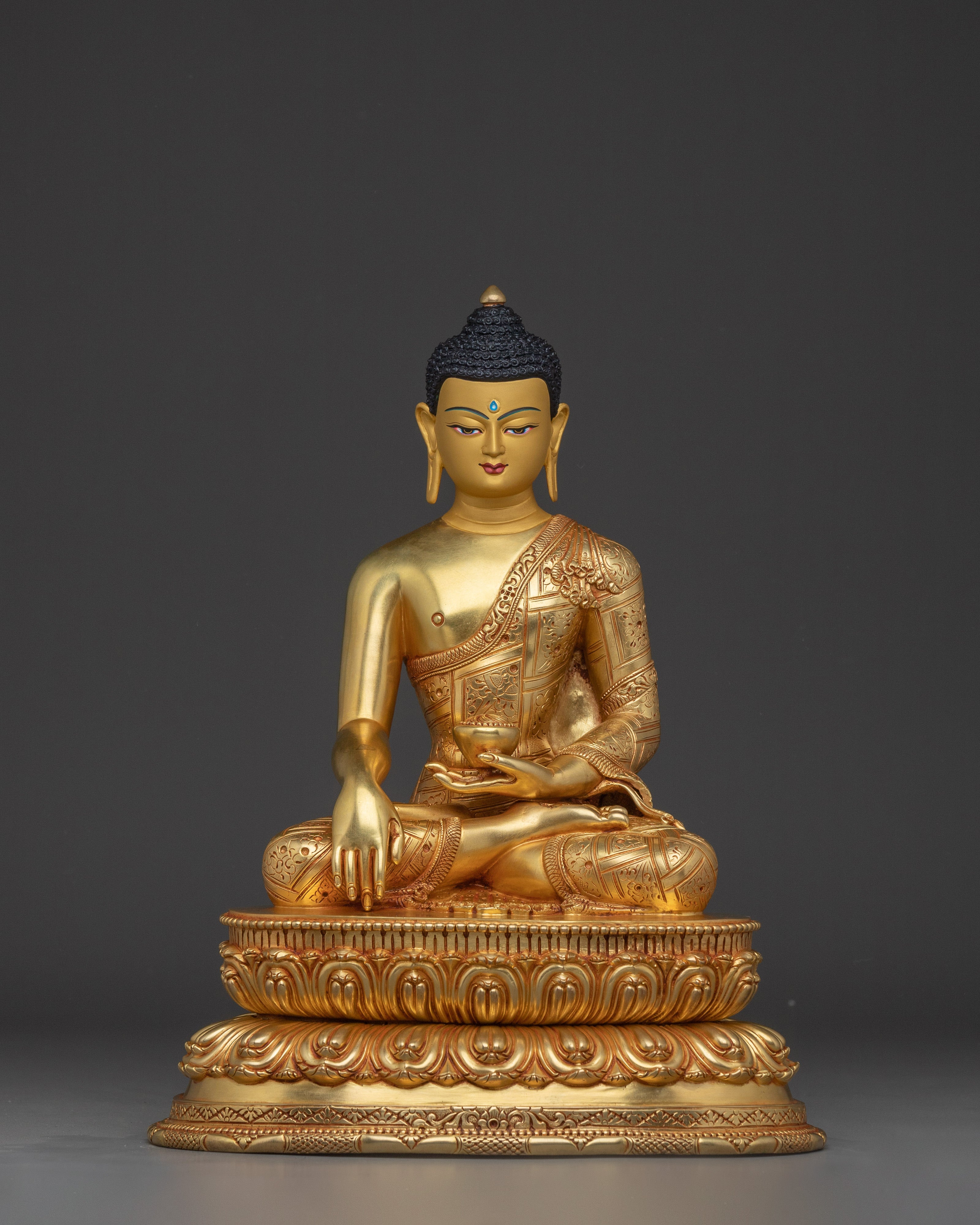 historical-buddha-figurine-of-shakyamuni