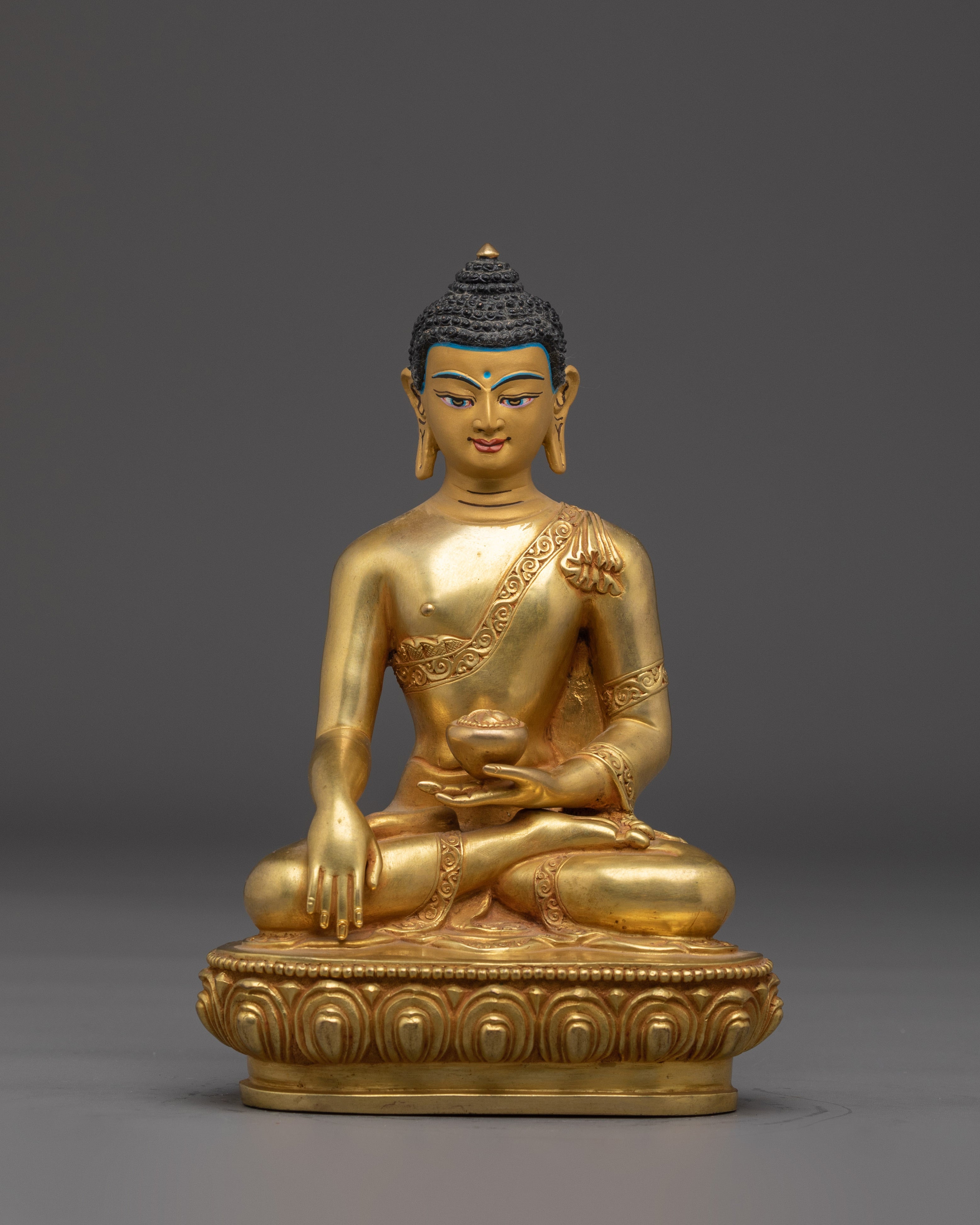 Shakyamuni Buddha Radiant Statue