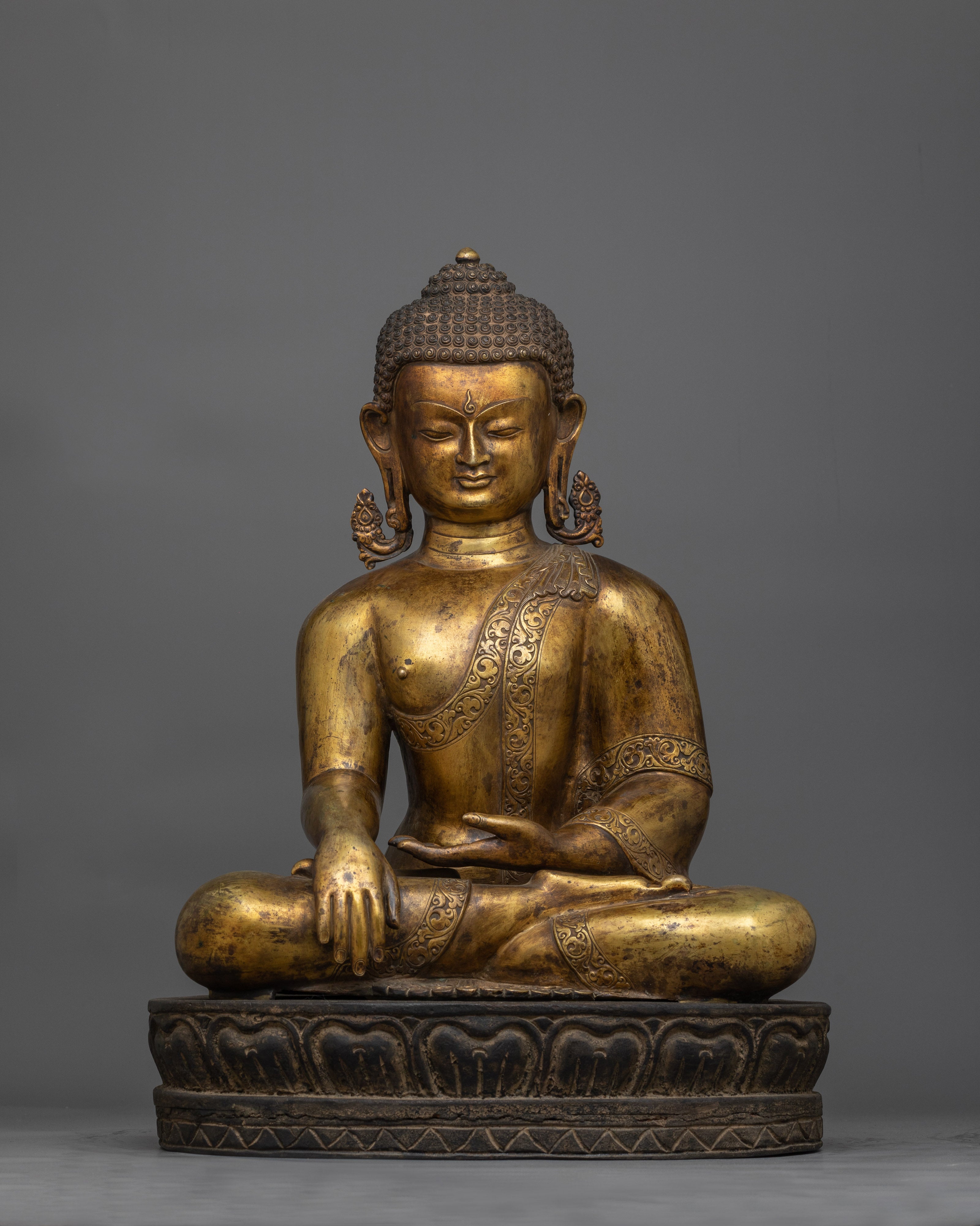shakyamuni-buddha-gold-gilded-antique