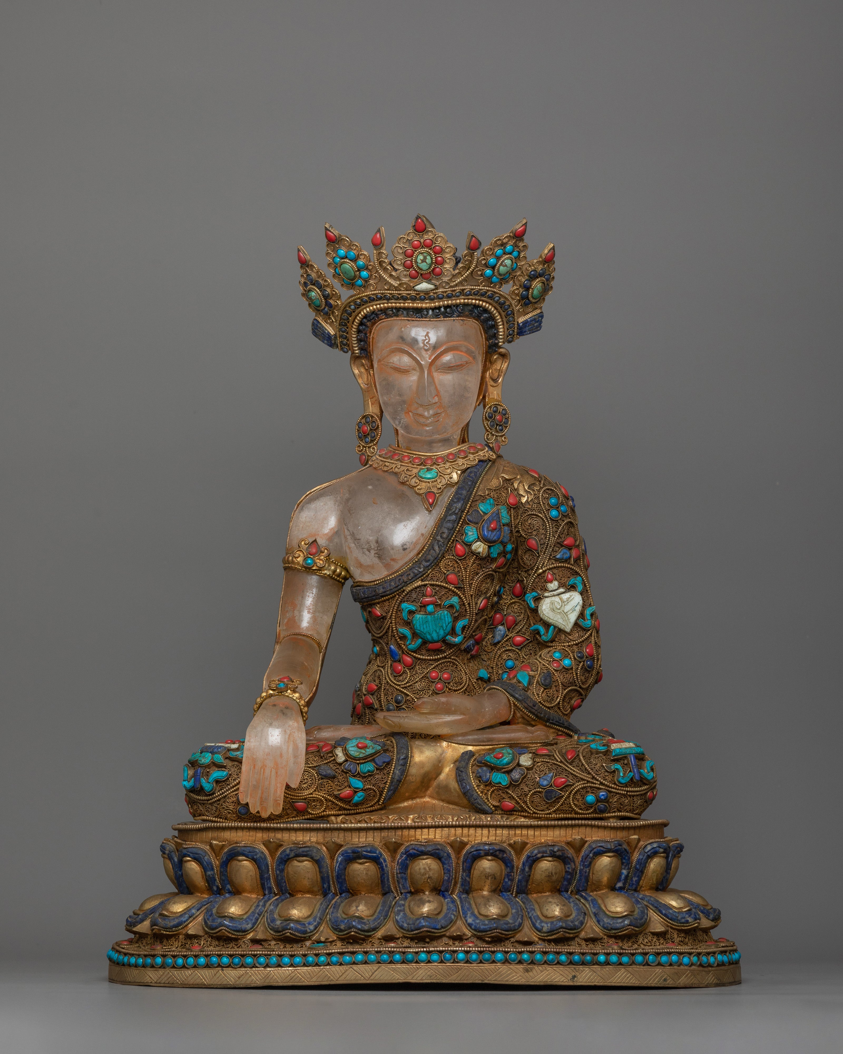 crowned-enlightened-shakyamuni-buddha