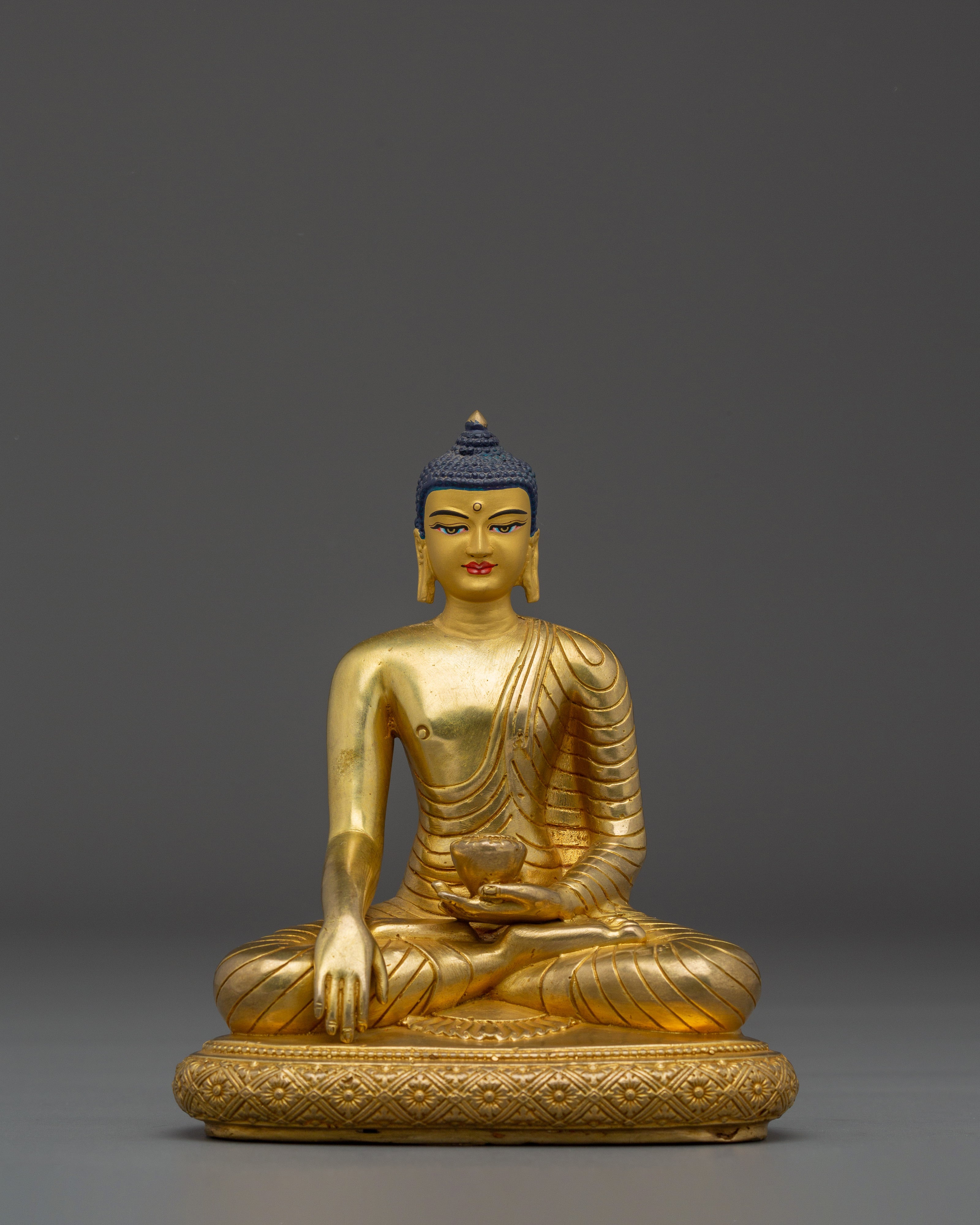 Golden Shakyamuni Buddha Statue: The Historical Buddha