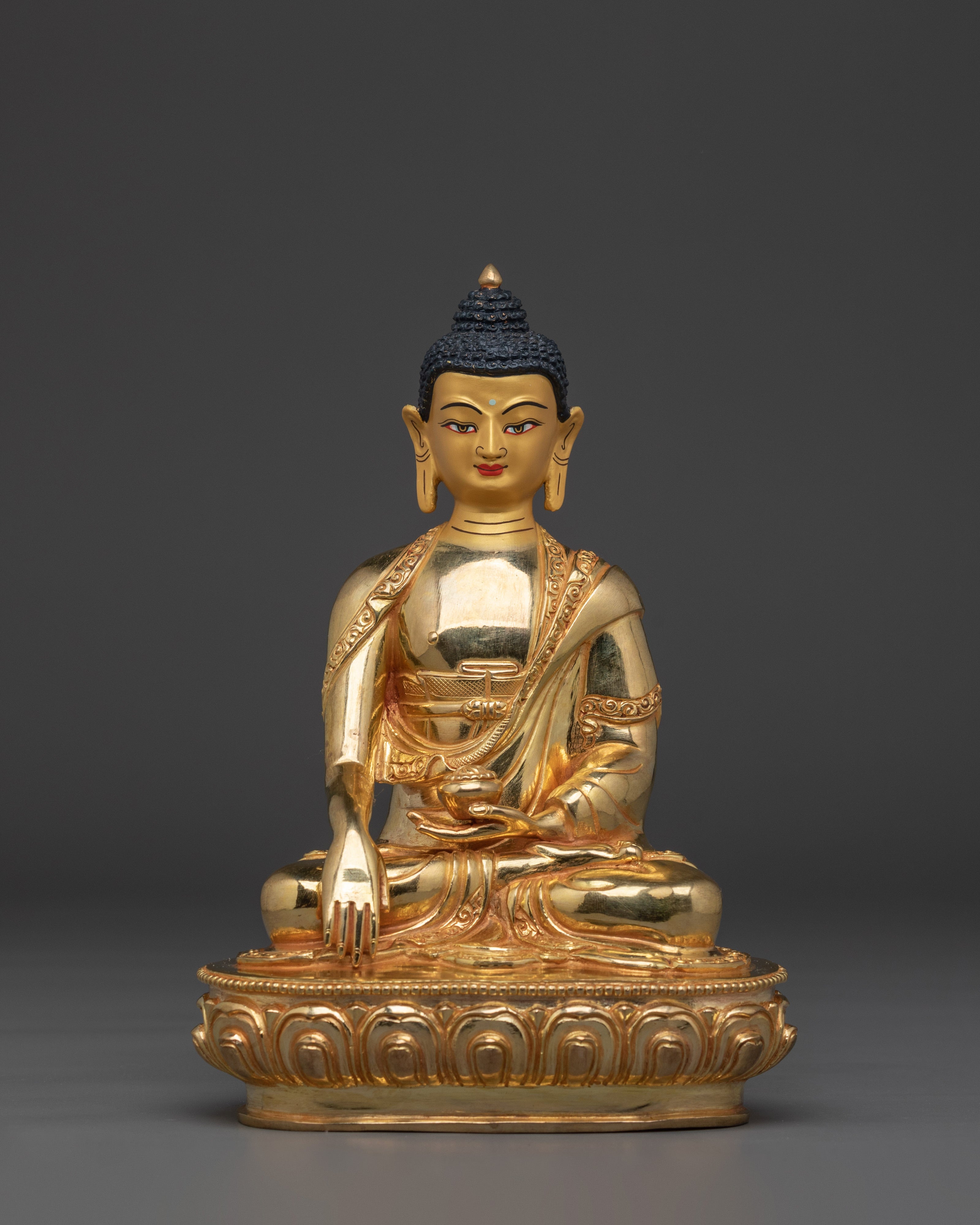shakyamuni-buddha-peaceful-copper-statue