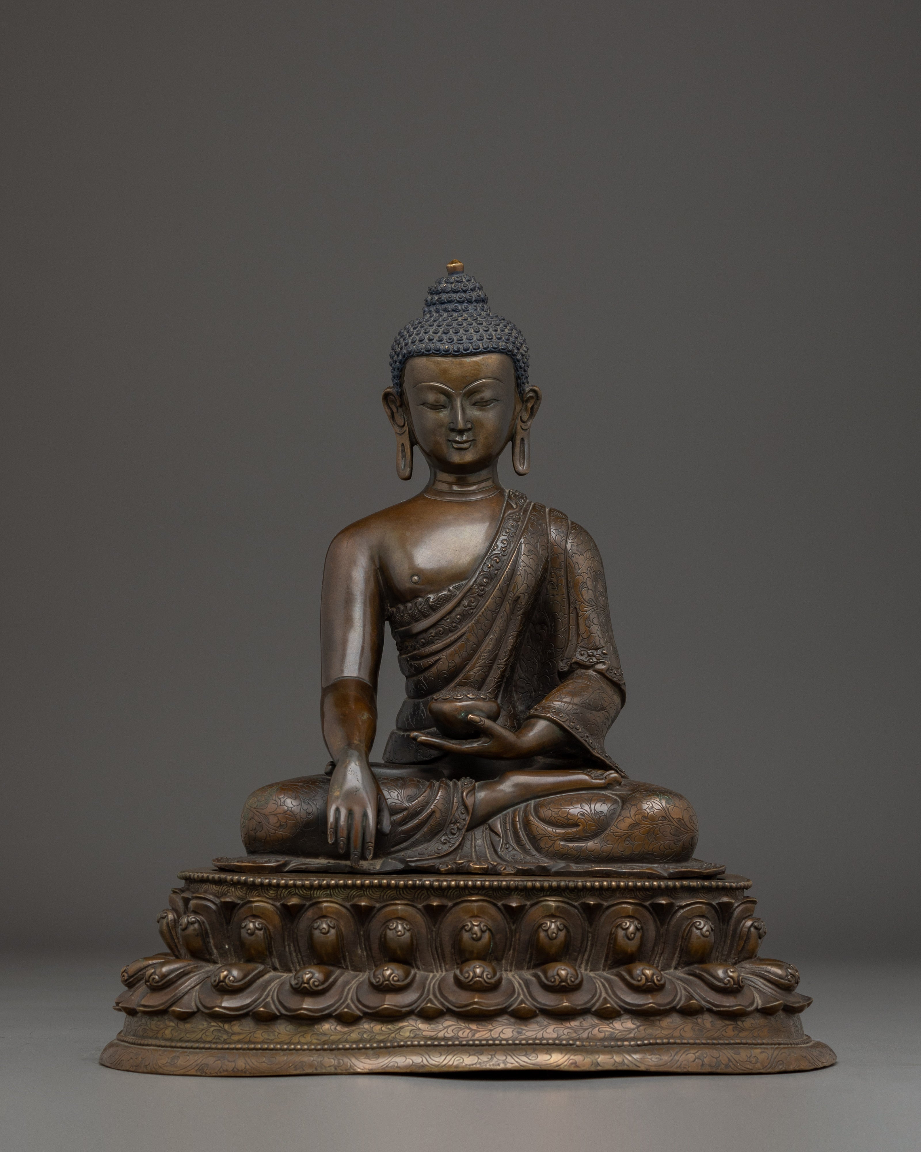 buddhist-art-of-shakyamuni-buddha-sculpture