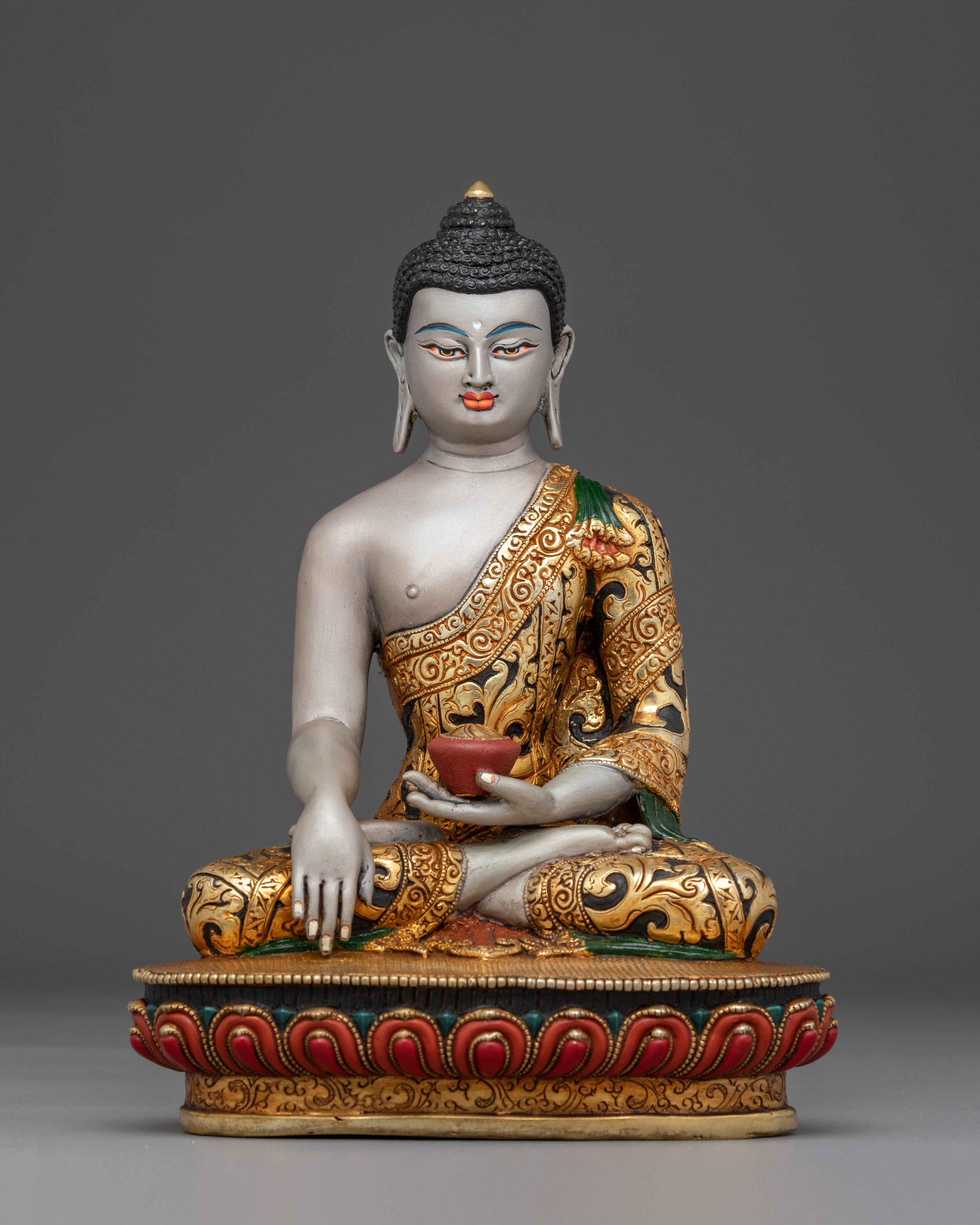 Shakyamuni Buddha Statue: Handmade Copper Artwork