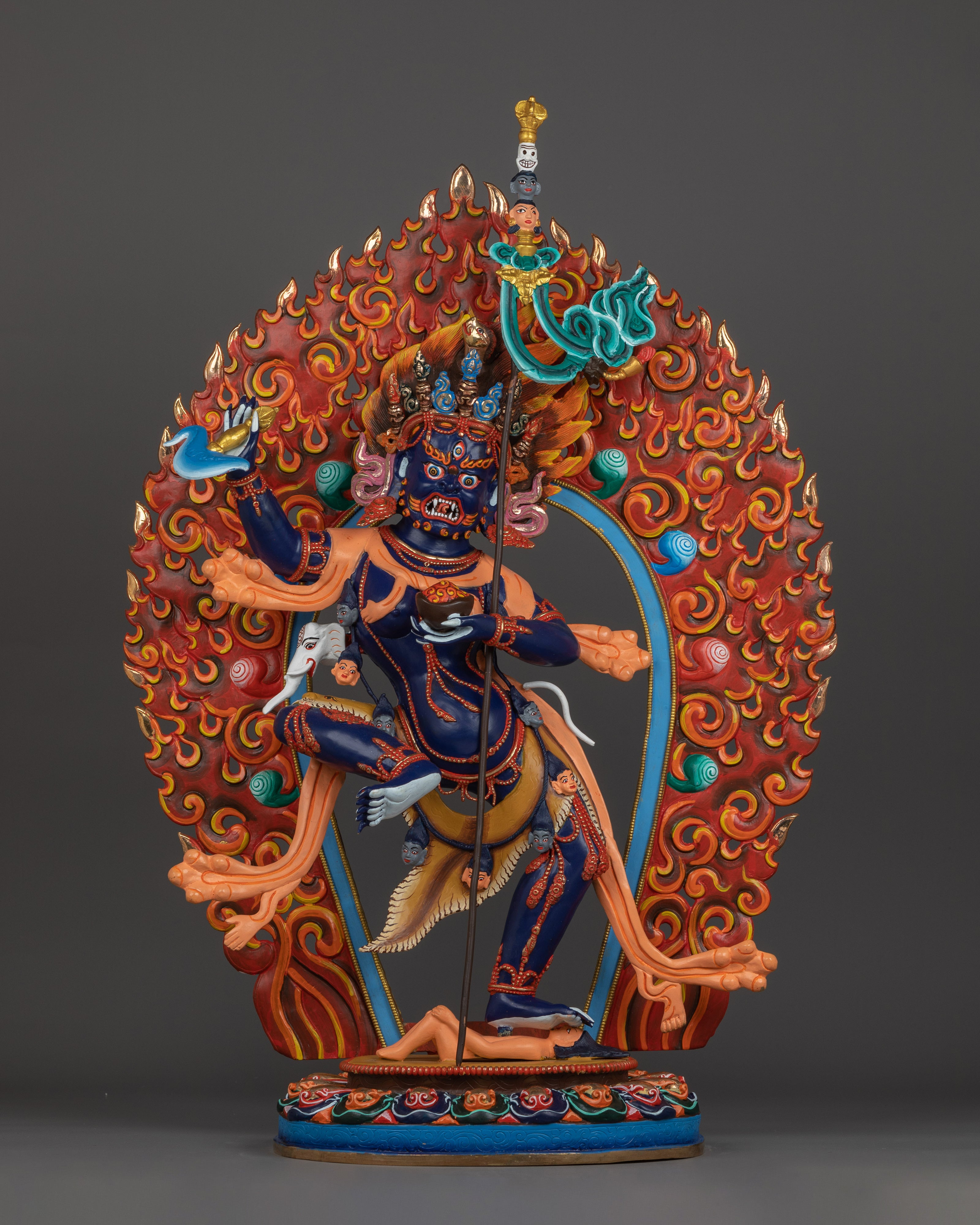 handmade-statue-of-troma-nagmo