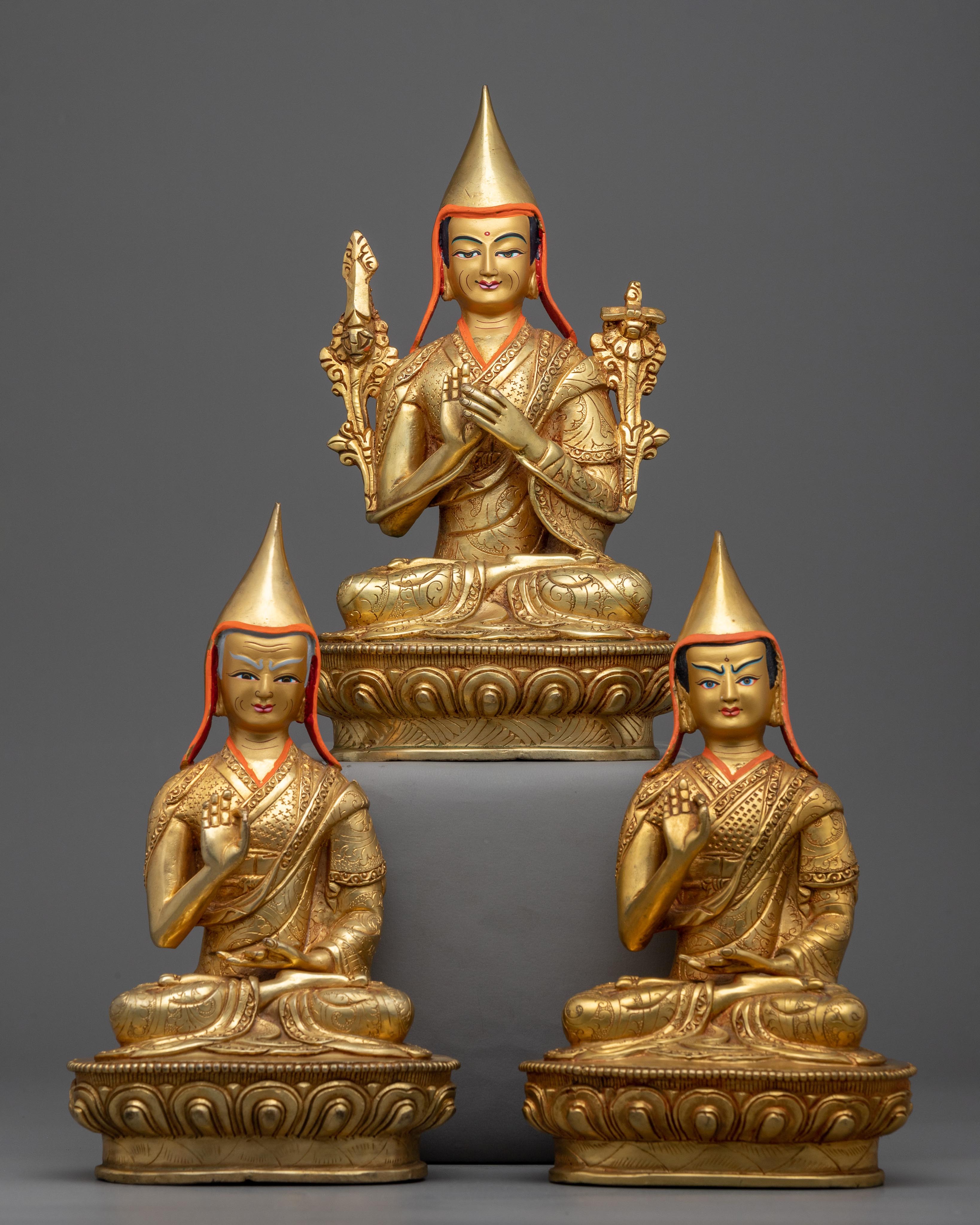 lama tsongkhapa disciple on the right side