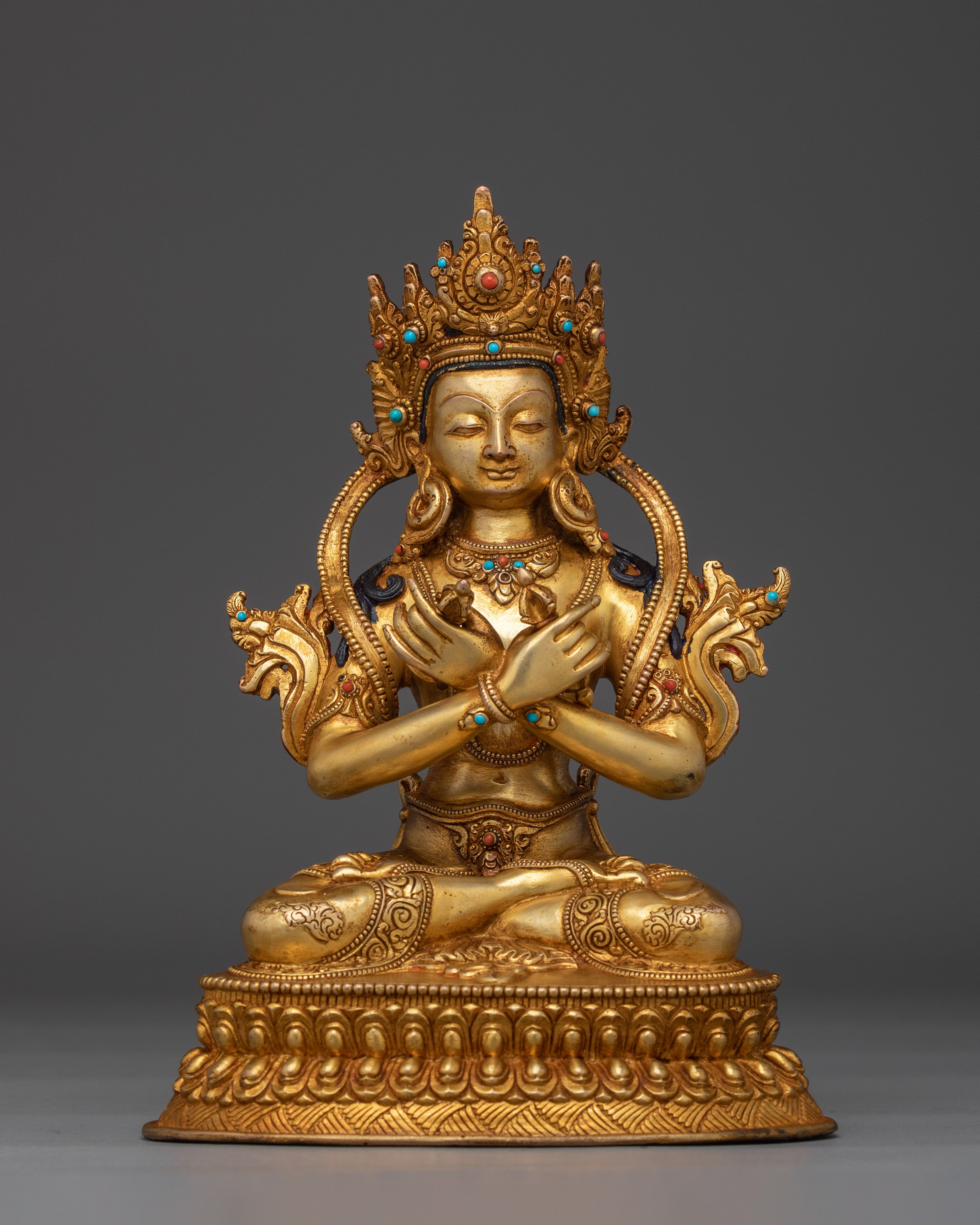 golden-vajradhara-statue