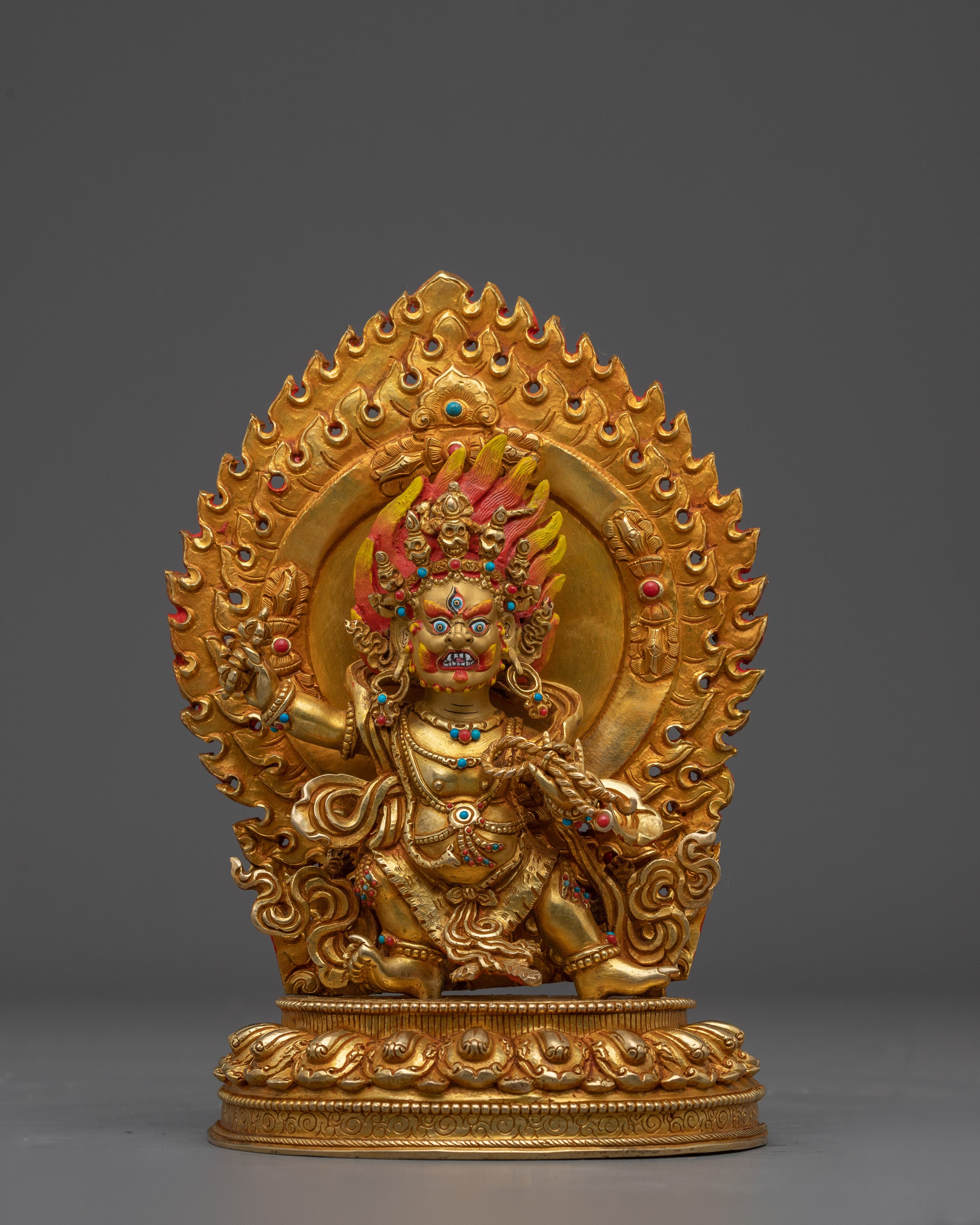 buddhist-bodhisattva-vajrapani-statue
