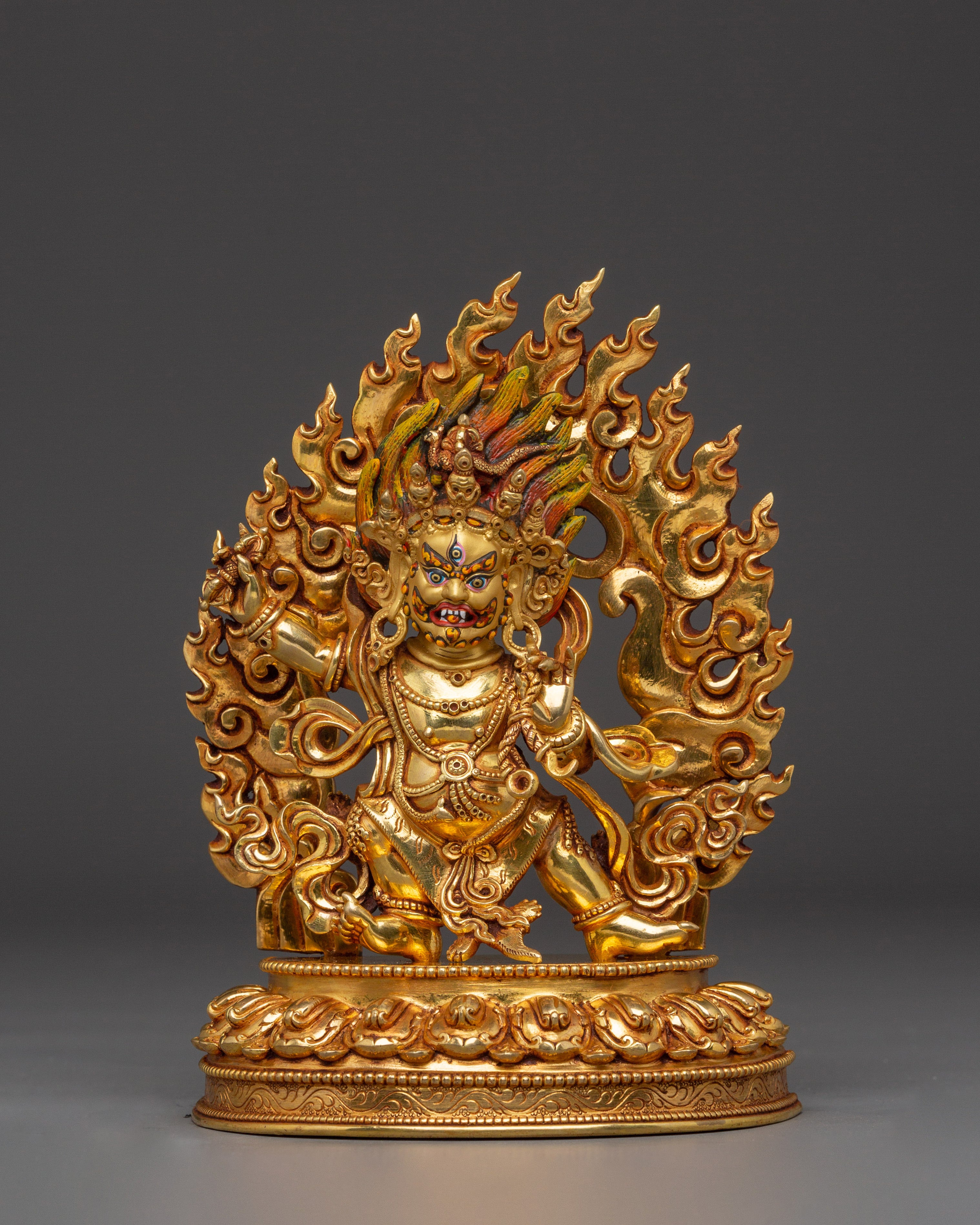 gold-gilded-vajrapani-statue
