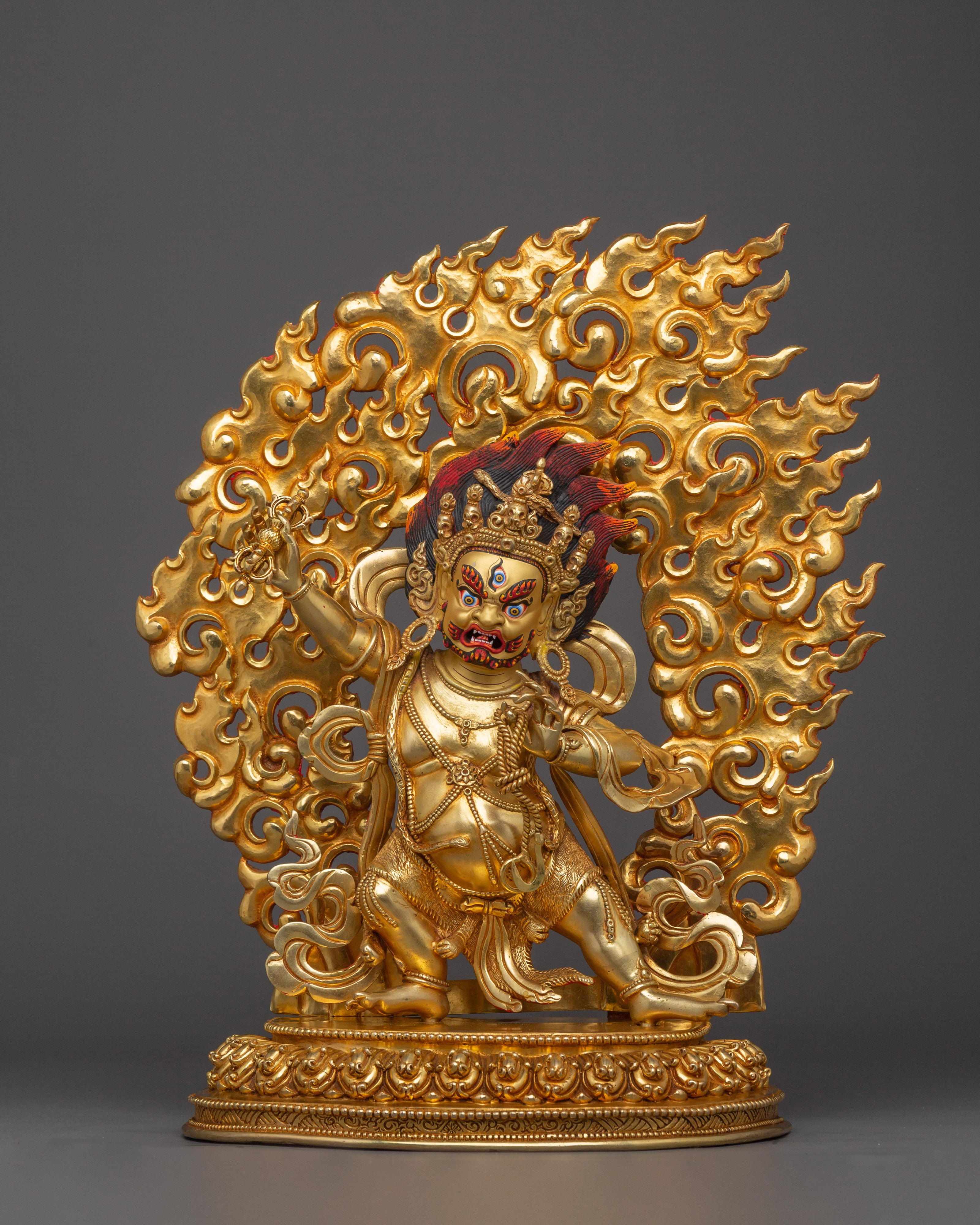 guardian-of-dharma-vajrapani-statue