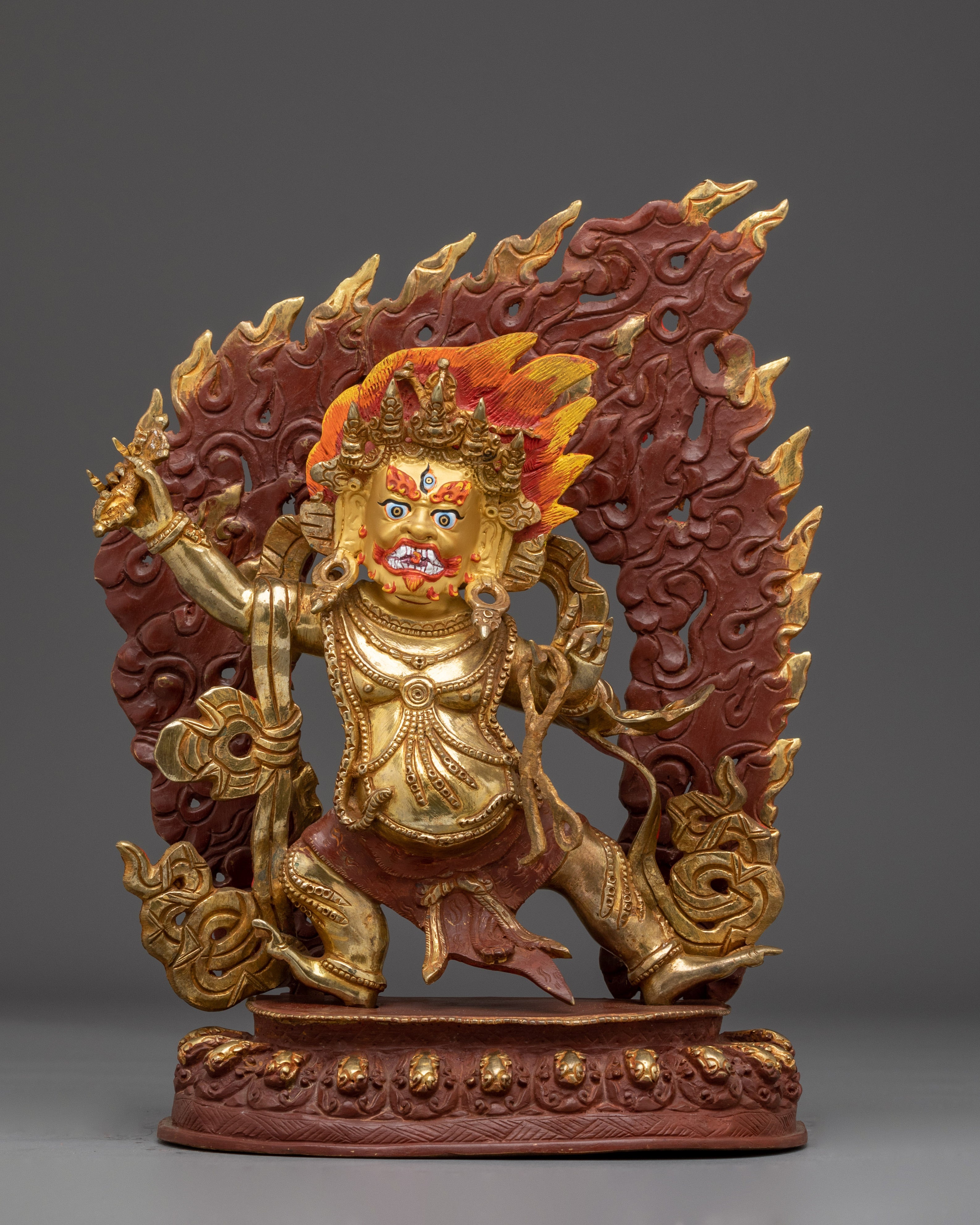 statue-of-tibetan-vajrapani