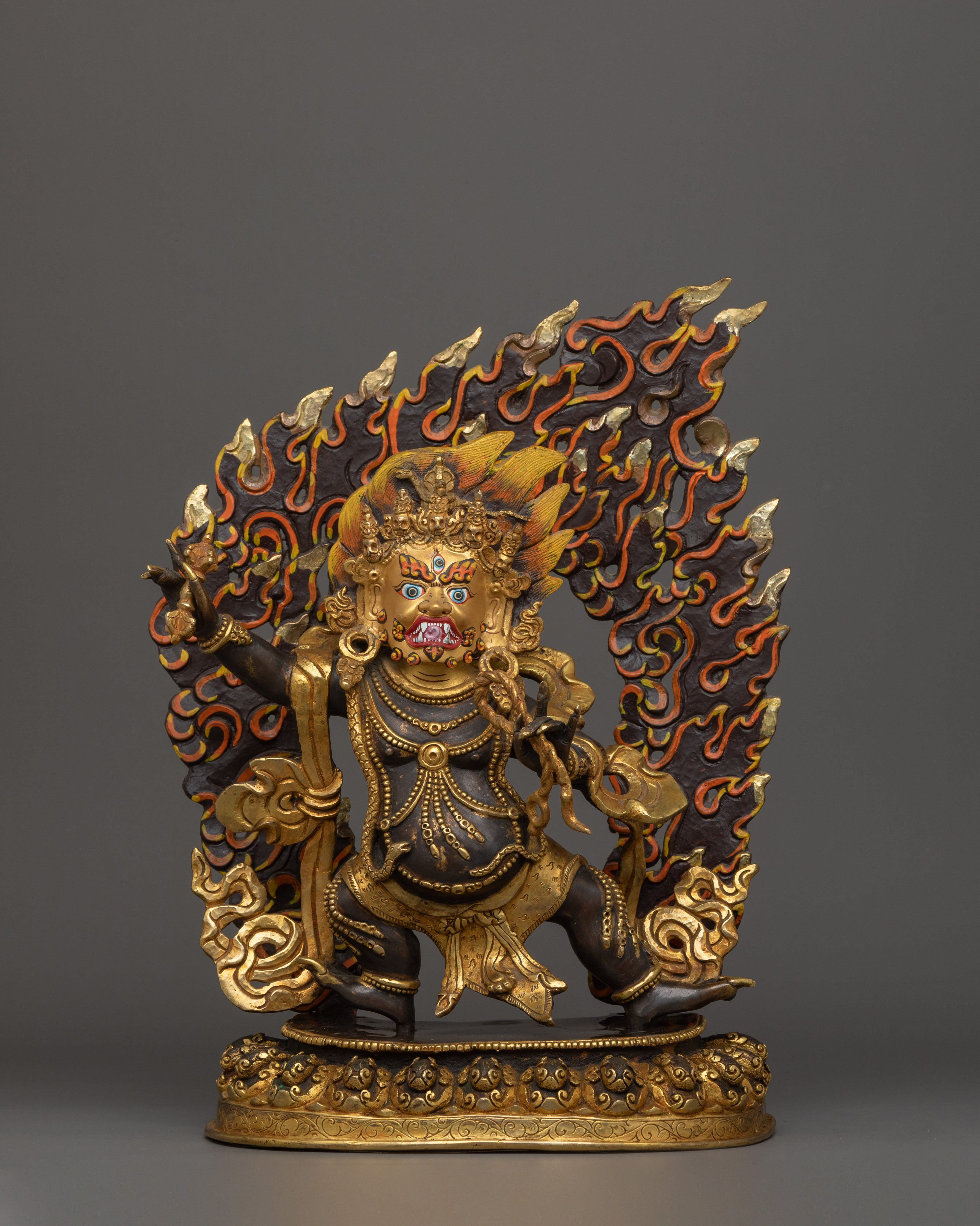 traditional-sculpture-of-vajrapani