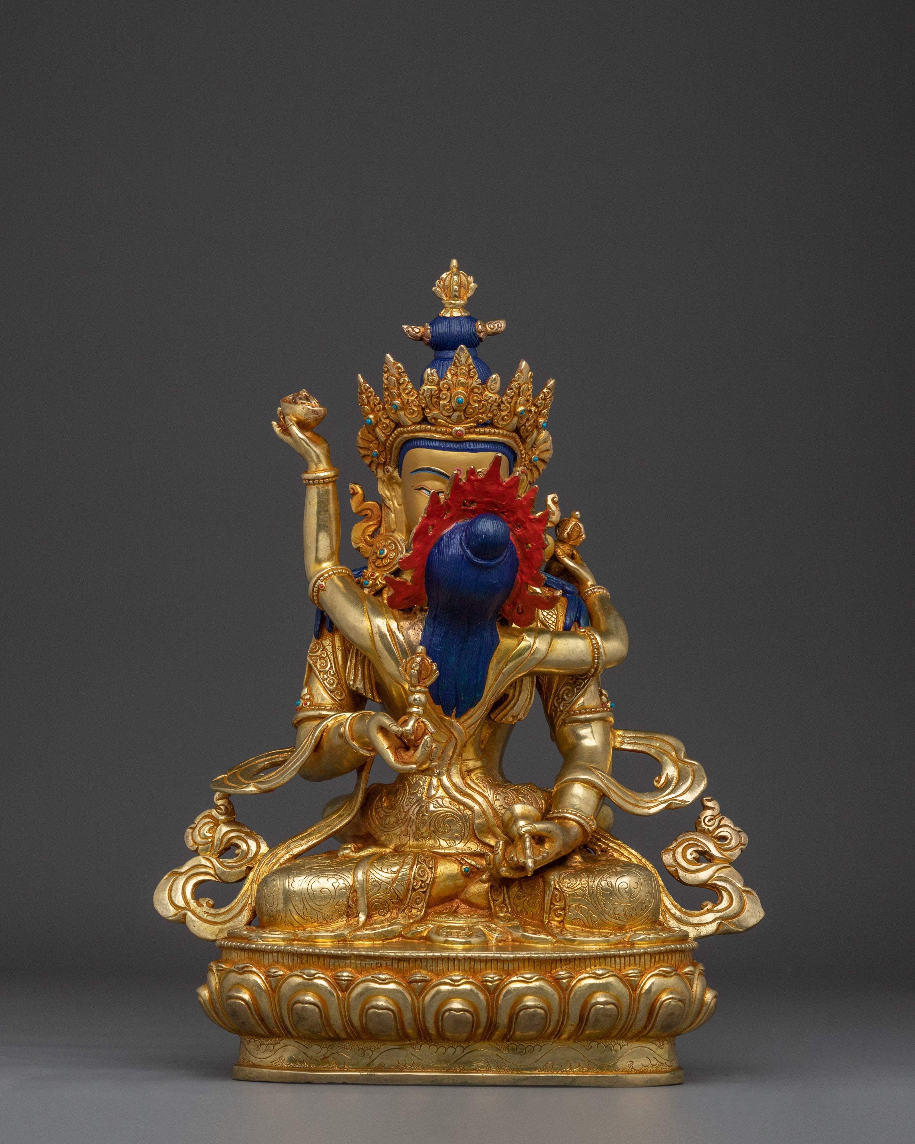 handmade-statue-of-vajrasattva-with-consort