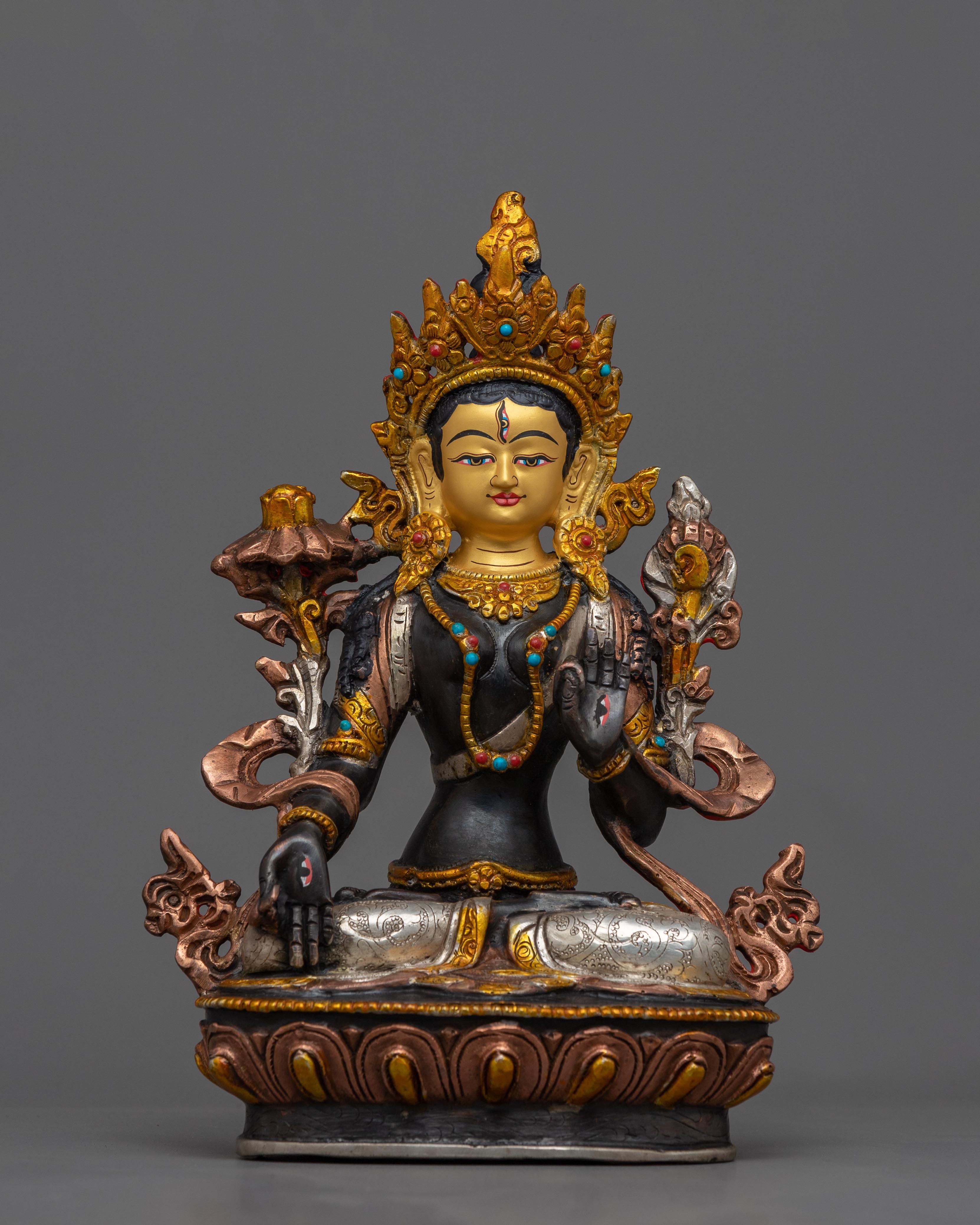 white-tara-art-retreat-statue