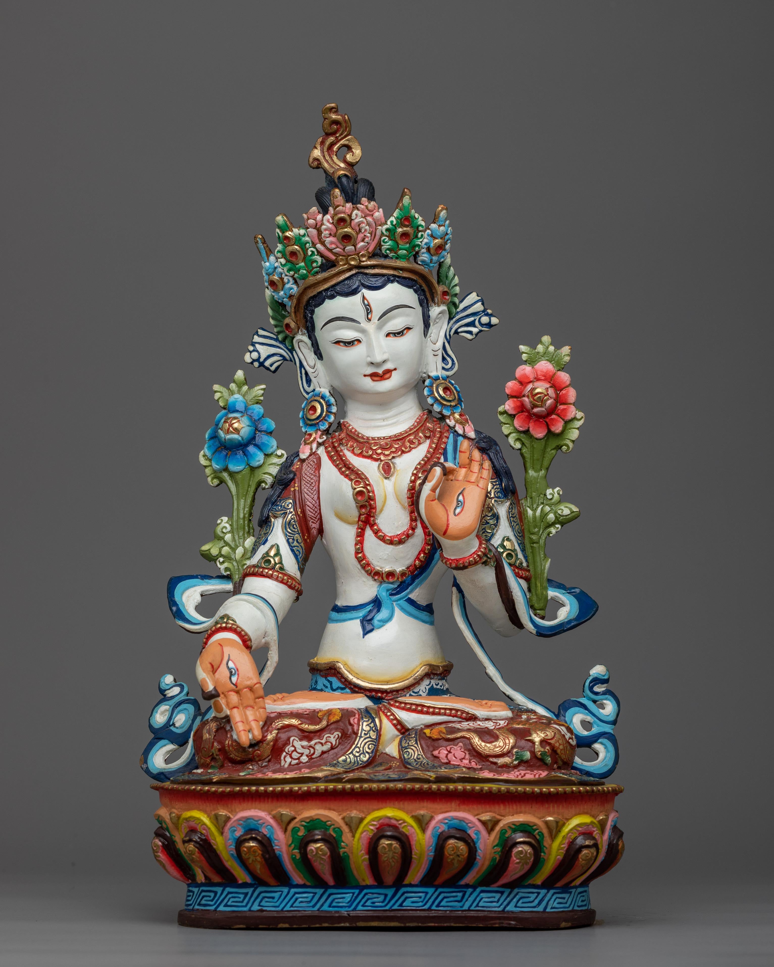 female-buddah statue