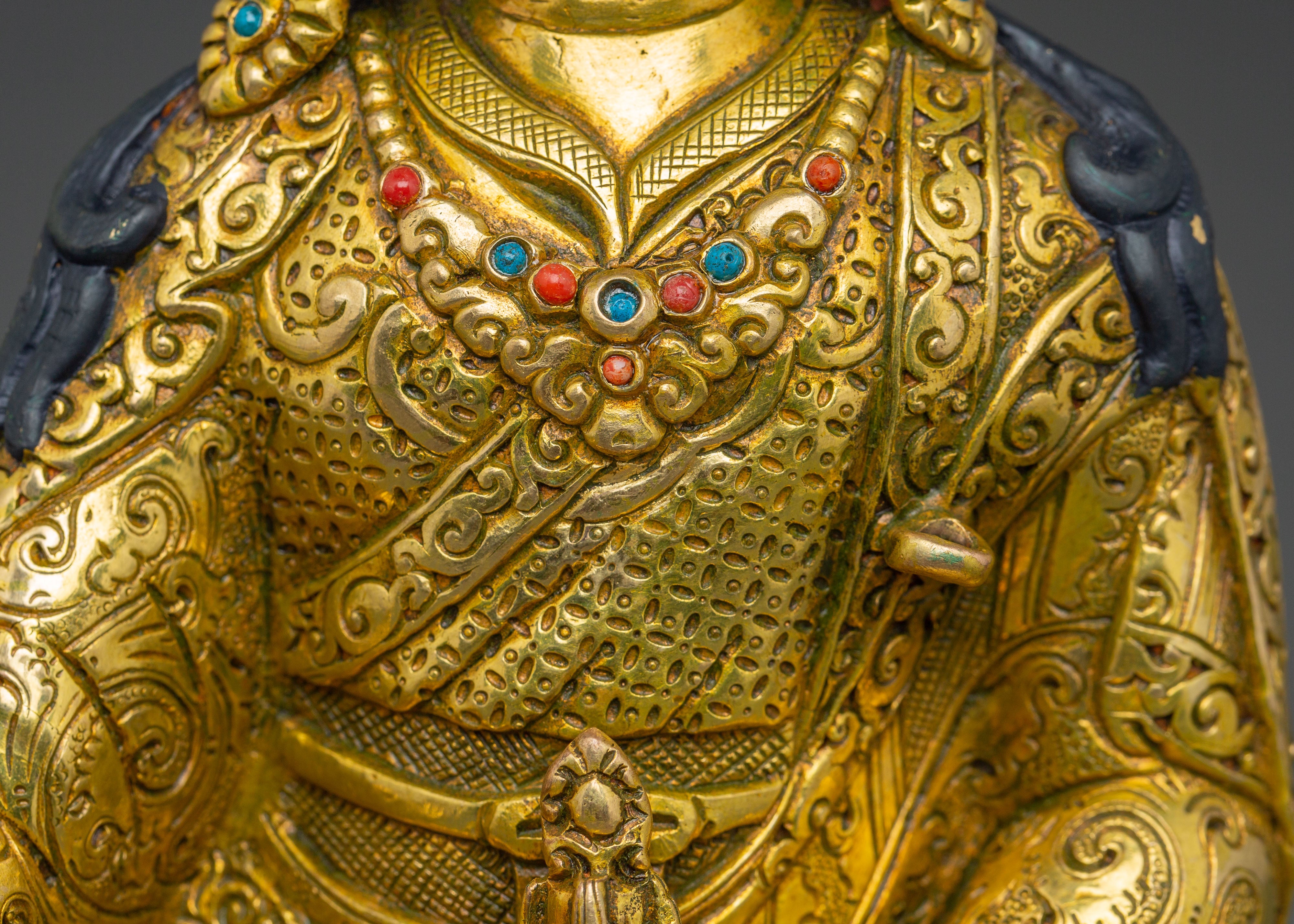 Himalayan Vajrayana Buddhist Master Guru Rinpoche Statue