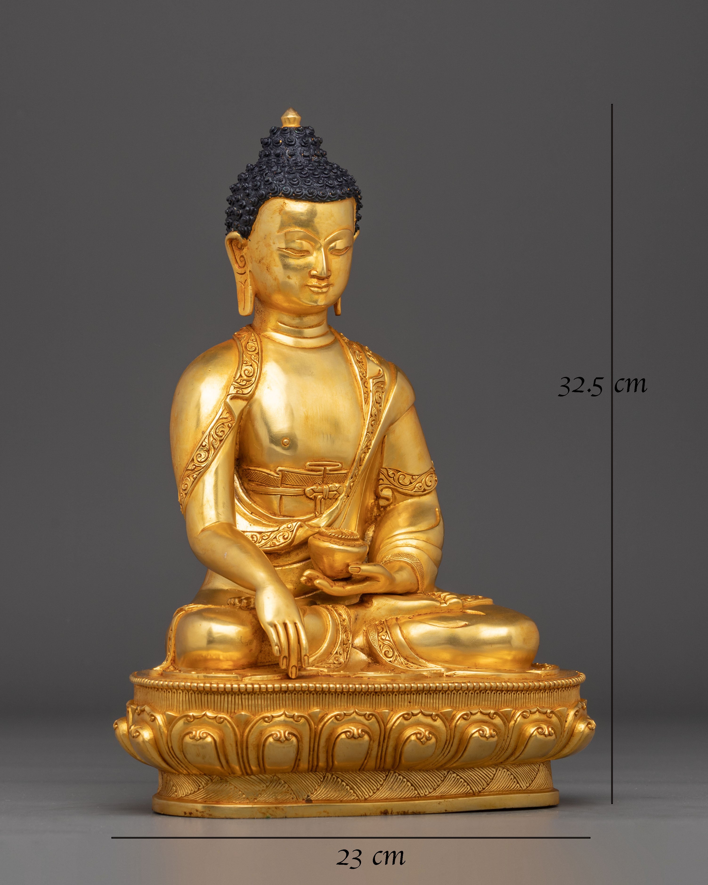 Radiant Statue of Buddha Shakyamuni | Embodiment of Enlightenment