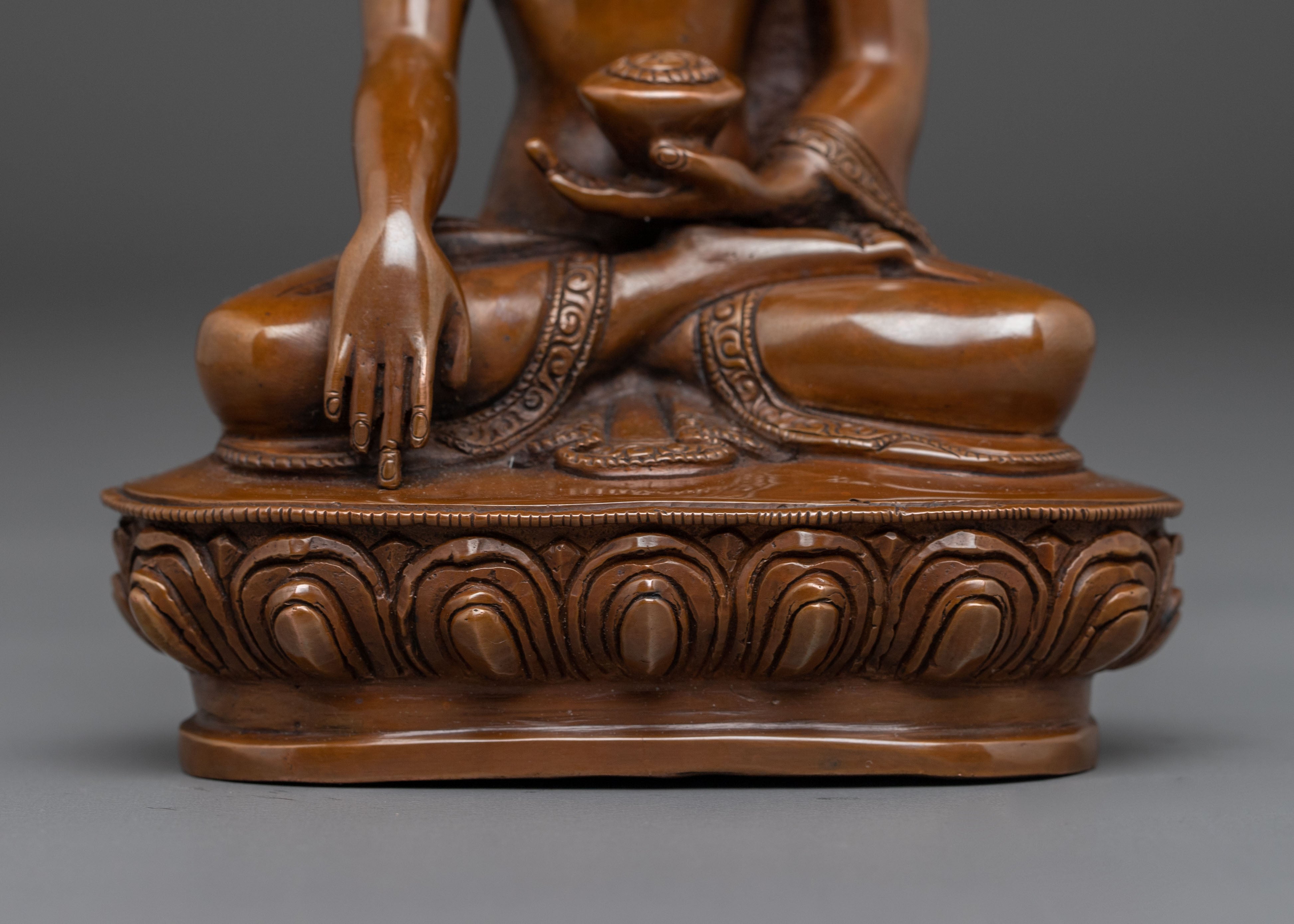 Handcrafted Copper Statue of Buddha Shakyamuni