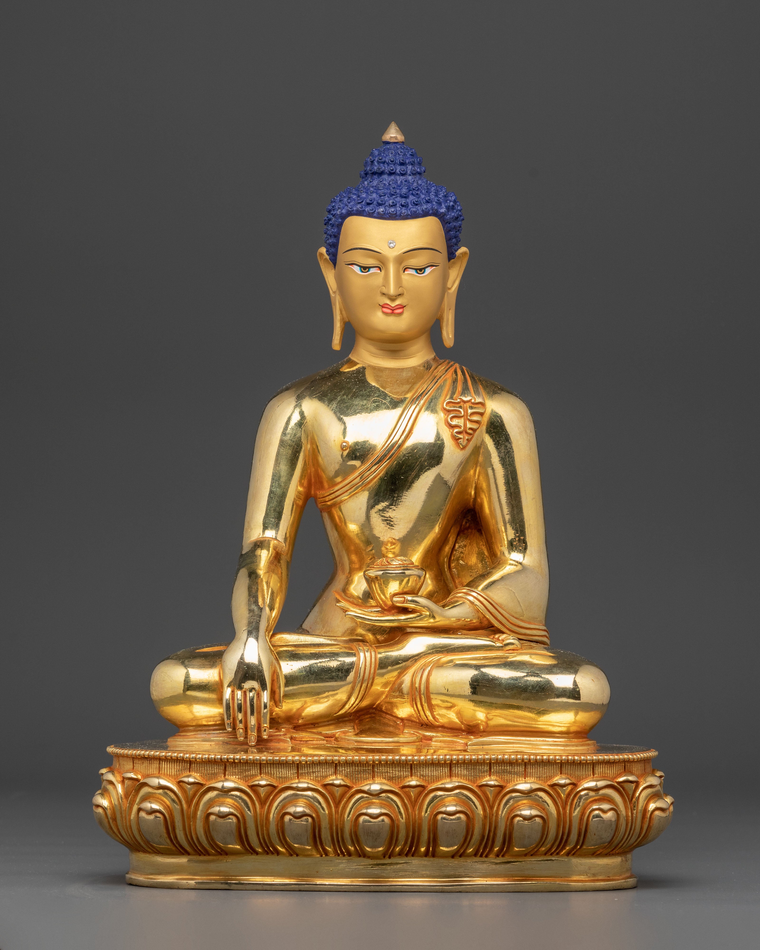 Handcrafted Statue of Buddha Shakyamuni | The Awakened One