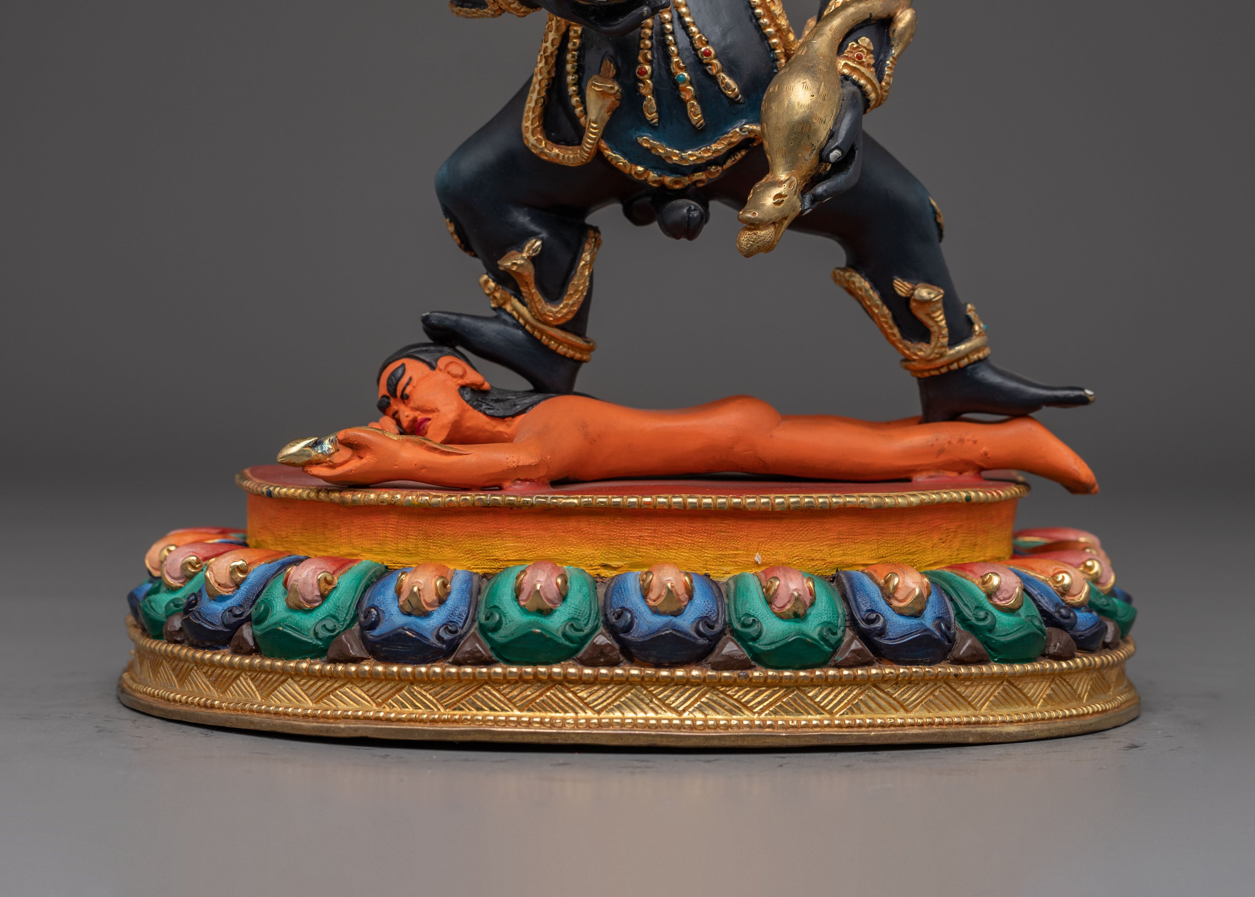 Statue of Wealth Icon Black Dzambhala | Guardian of Abundance