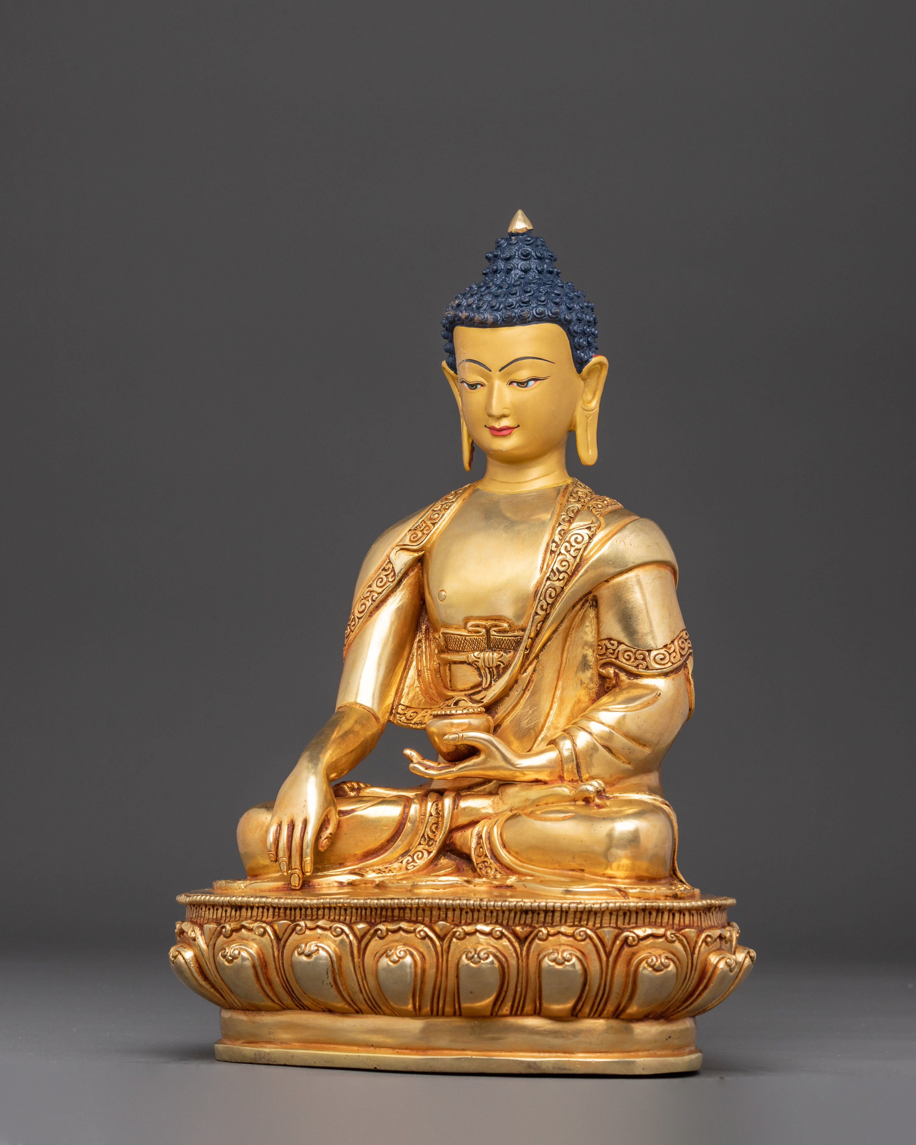 Shakyamuni Buddha Statue: Symbol of Wisdom
