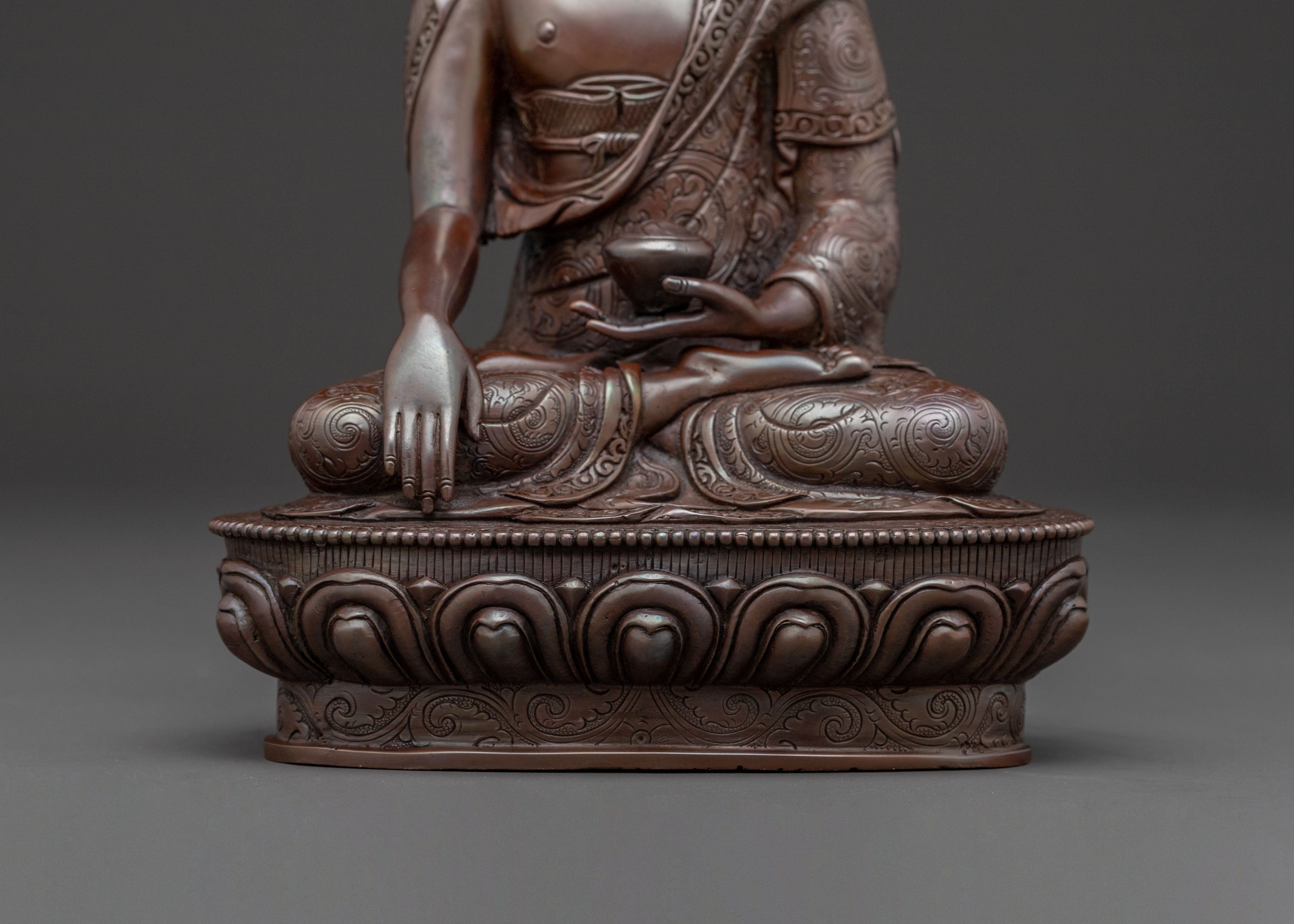 Shakyamuni Buddha Copper Oxidized Statue: Serene Himalayan Art