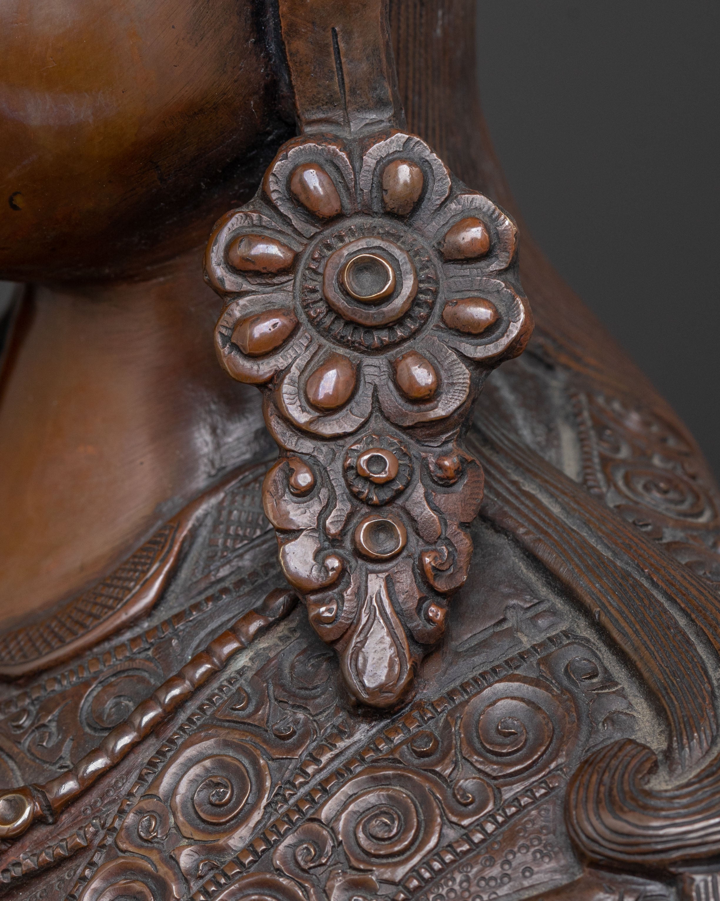 Guru Rinpoche Statue for Altars | Master Figure