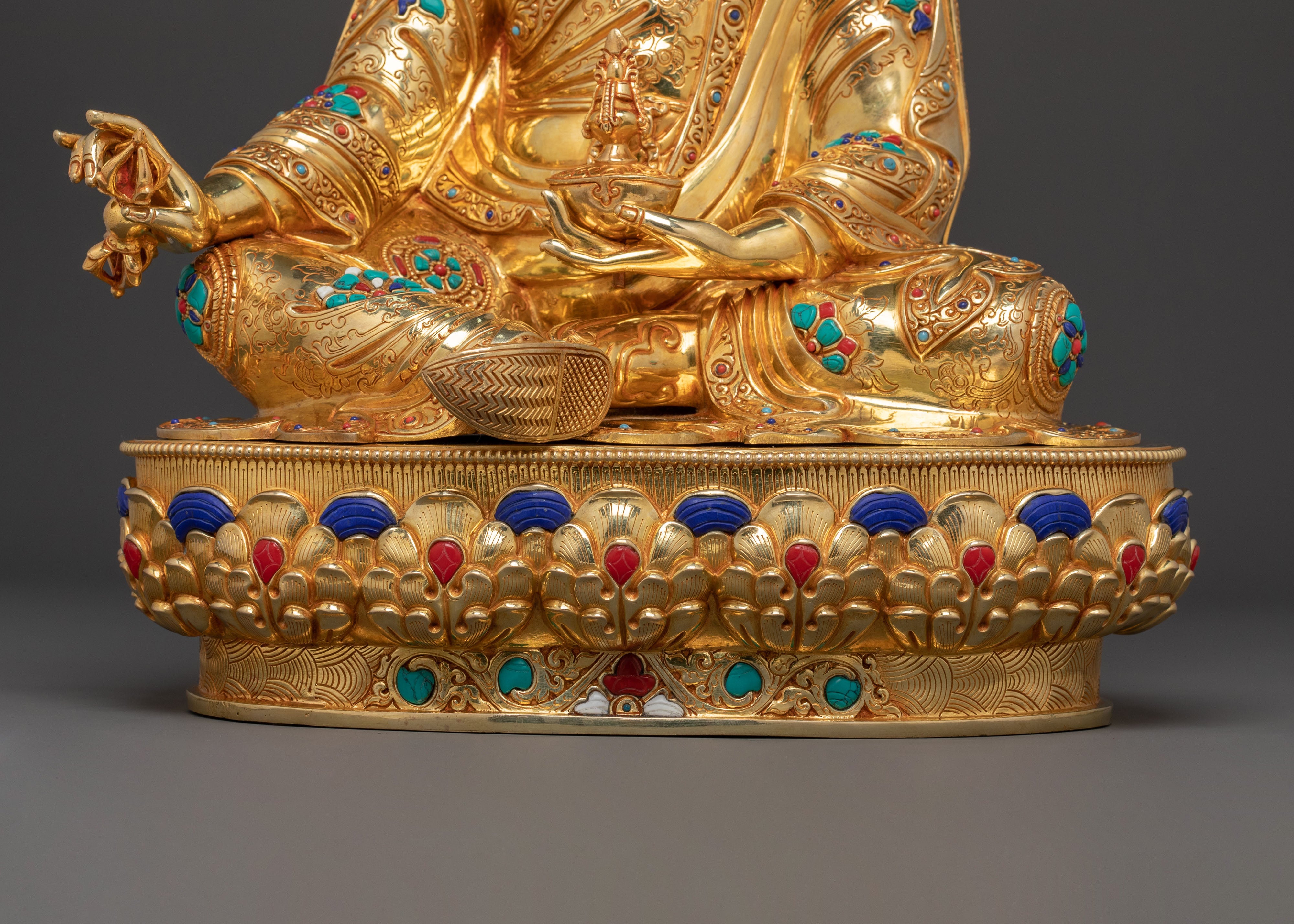 Guru Rinpoche Golden Statue | Traditional Figure