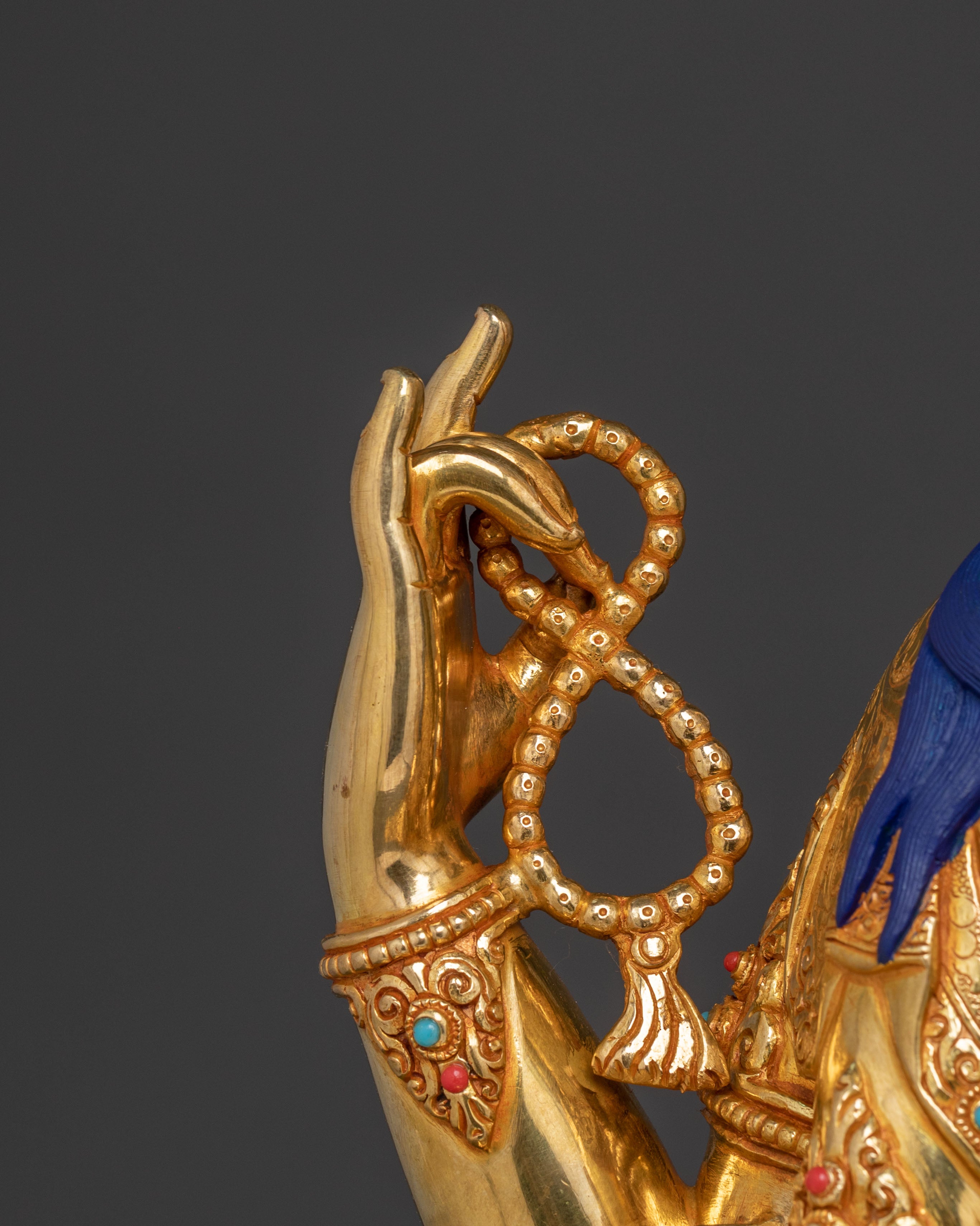 embodiment of compassion chenrezig statue