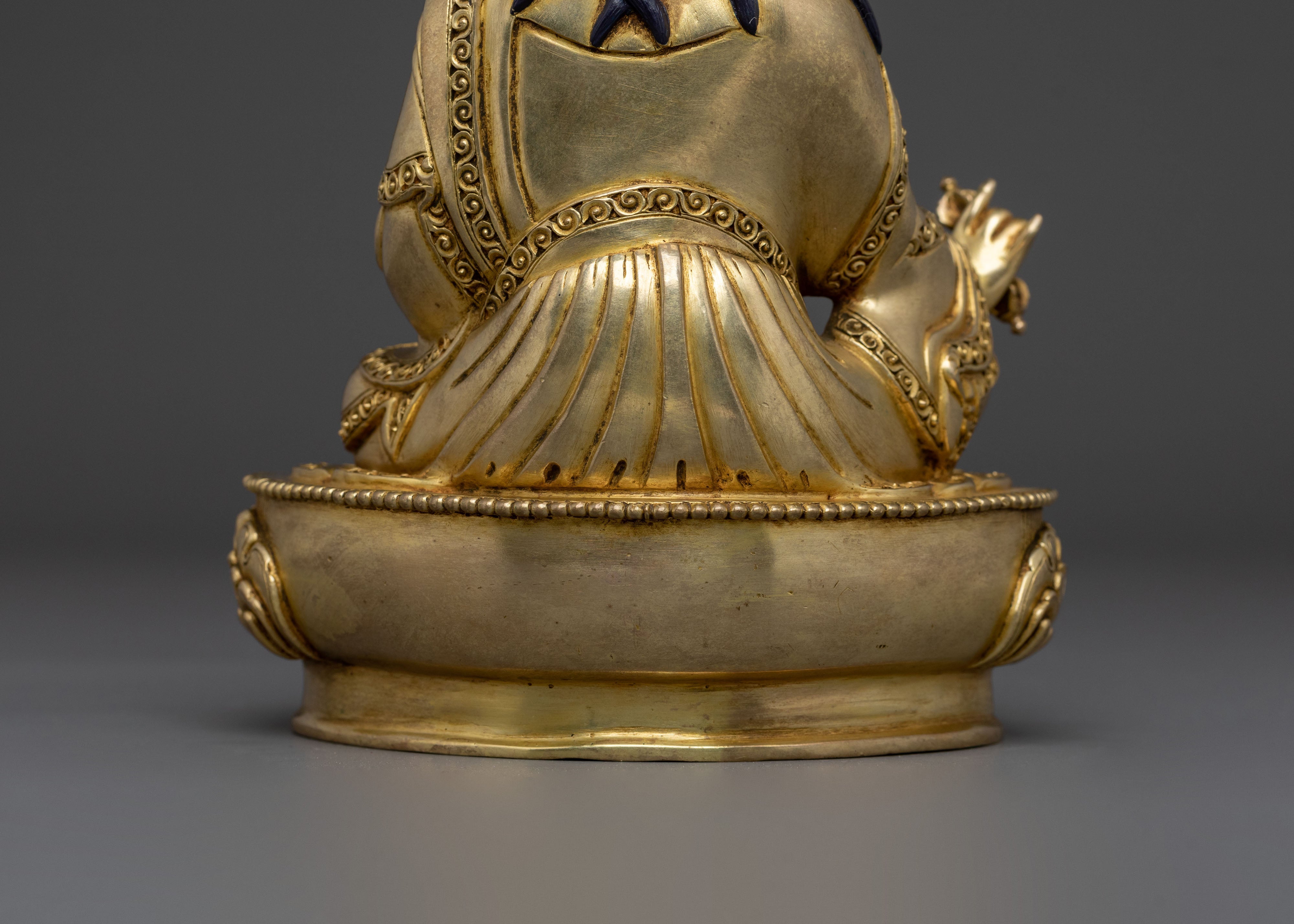 Guru Rinpoche Sculpture | Tibetan Buddhist Master