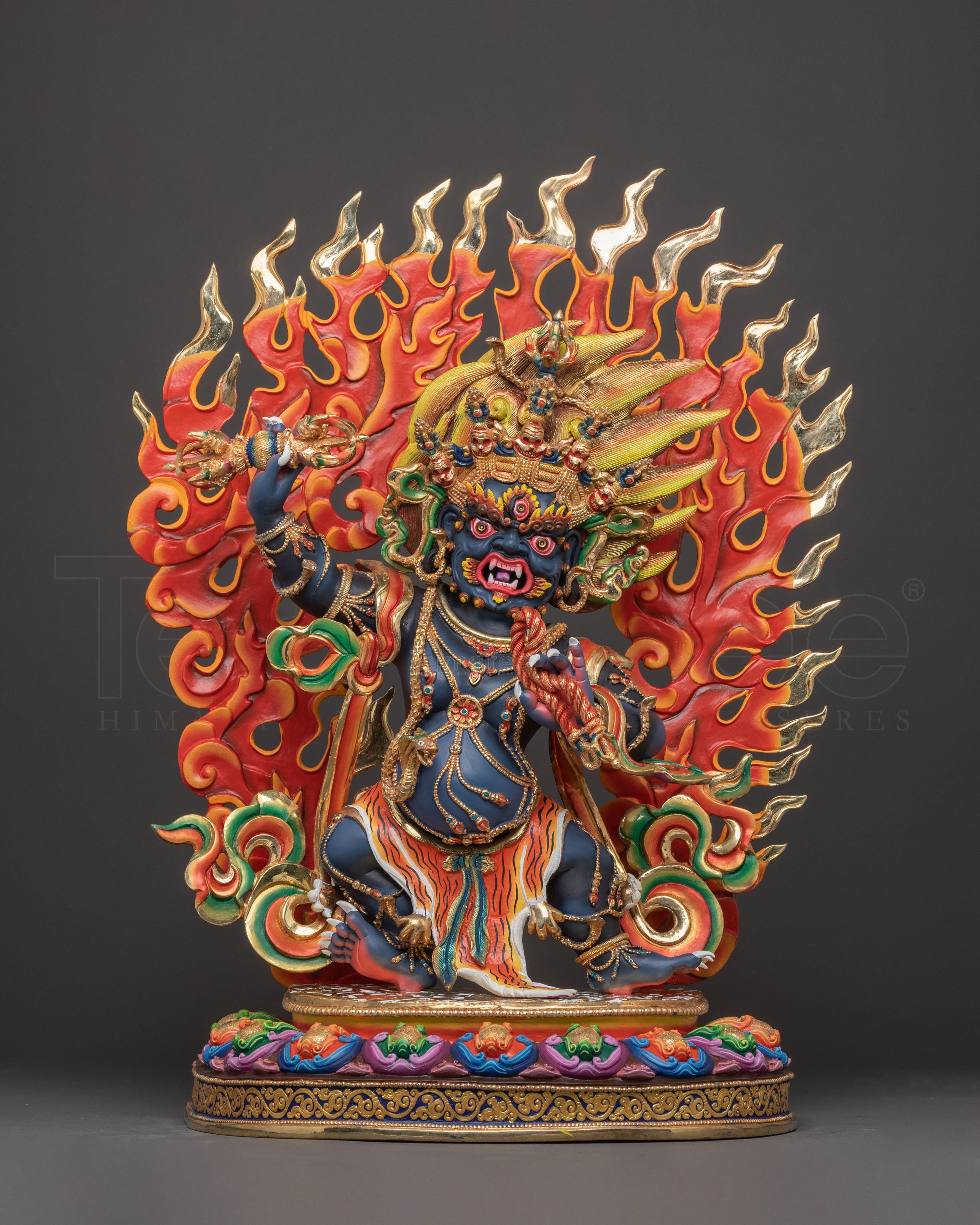 Handcrafted Copper Vajrapani Statue – Exquisite Nepalese Artistry