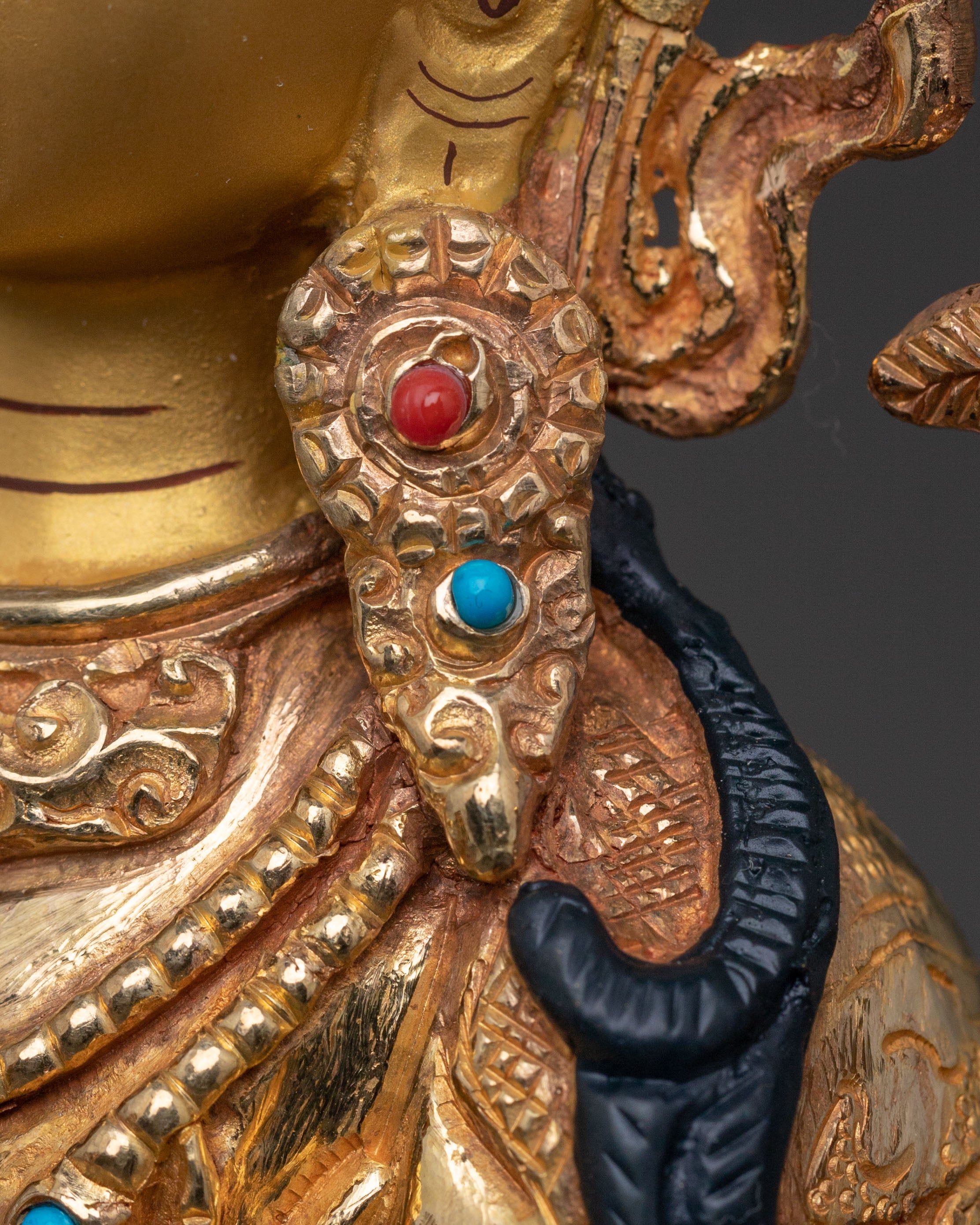 Chenrezig Spiritual Statue: Symbol of Universal Love